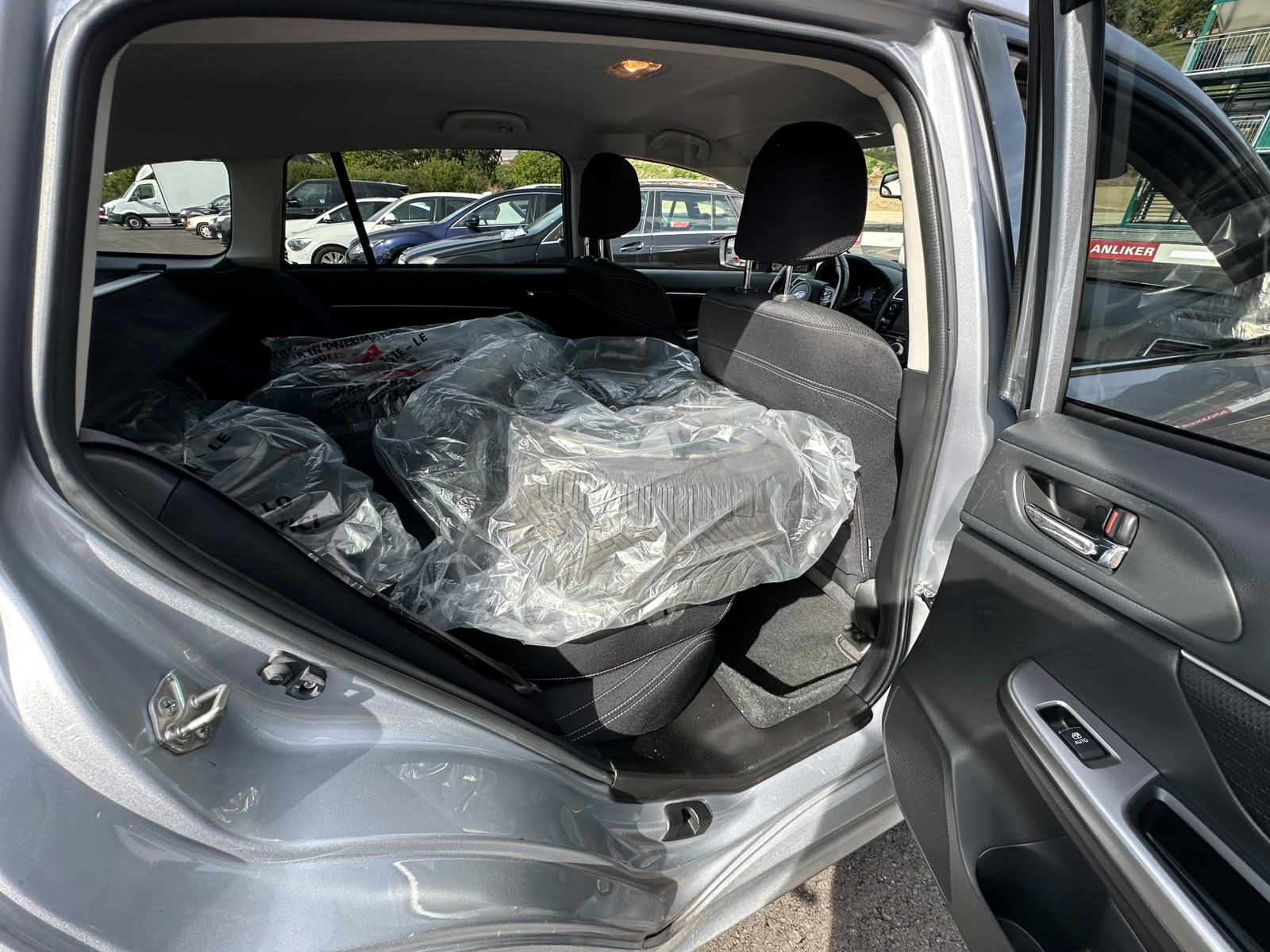 SUBARU Levorg 1.6DIT Swiss AWD Lineartronic-image-16