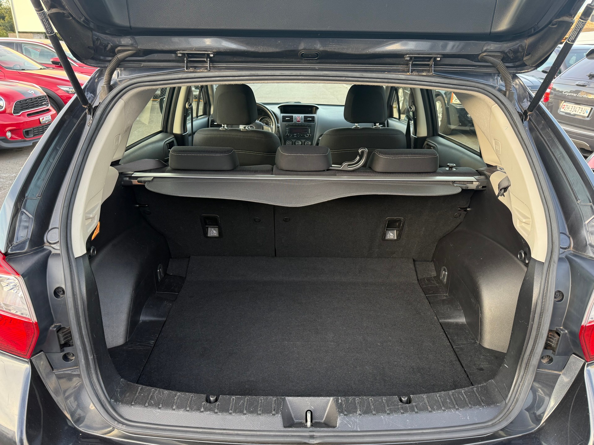 SUBARU XV 1.6 Swiss One AWD CVT / Frisch ab MFK / 8-fach bereift / 1 Jahr Garantie-image-10