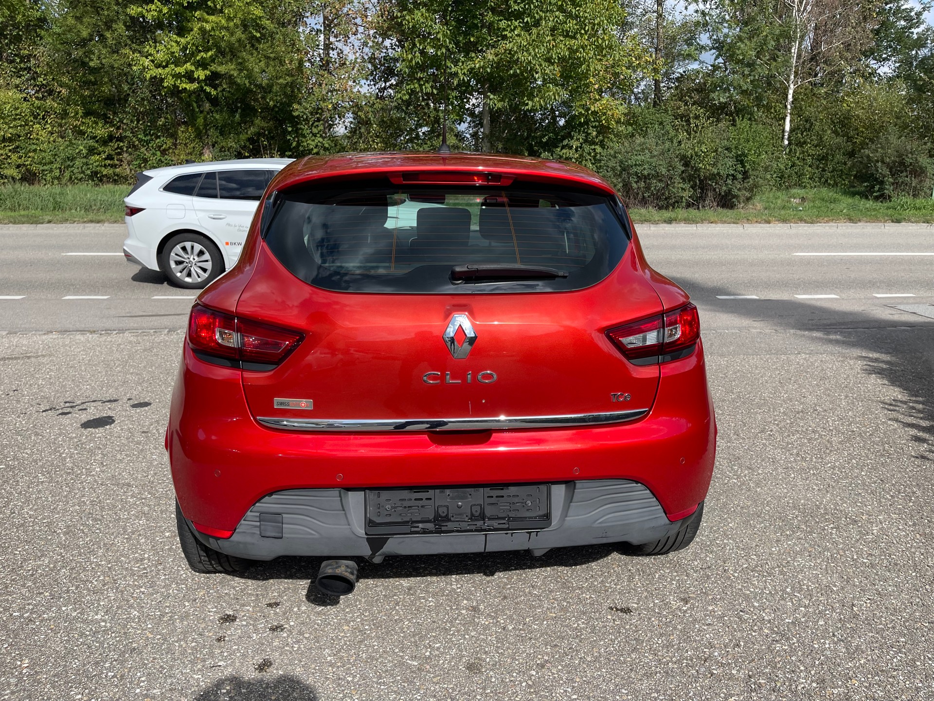 RENAULT Clio 0.9 12V Swiss Edition-image-3