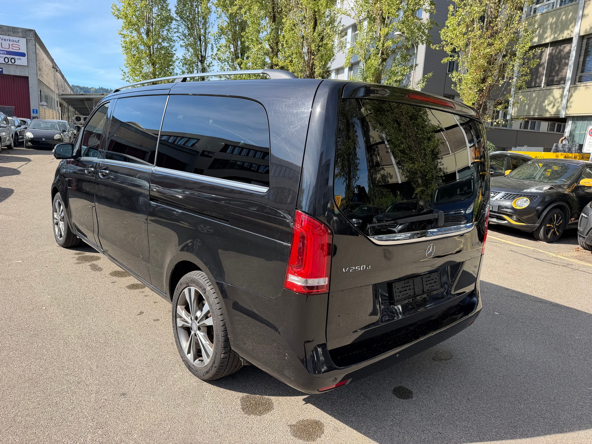 MERCEDES-BENZ V 250 d Avantgarde extralang 4M 7G-Tronic-image-5