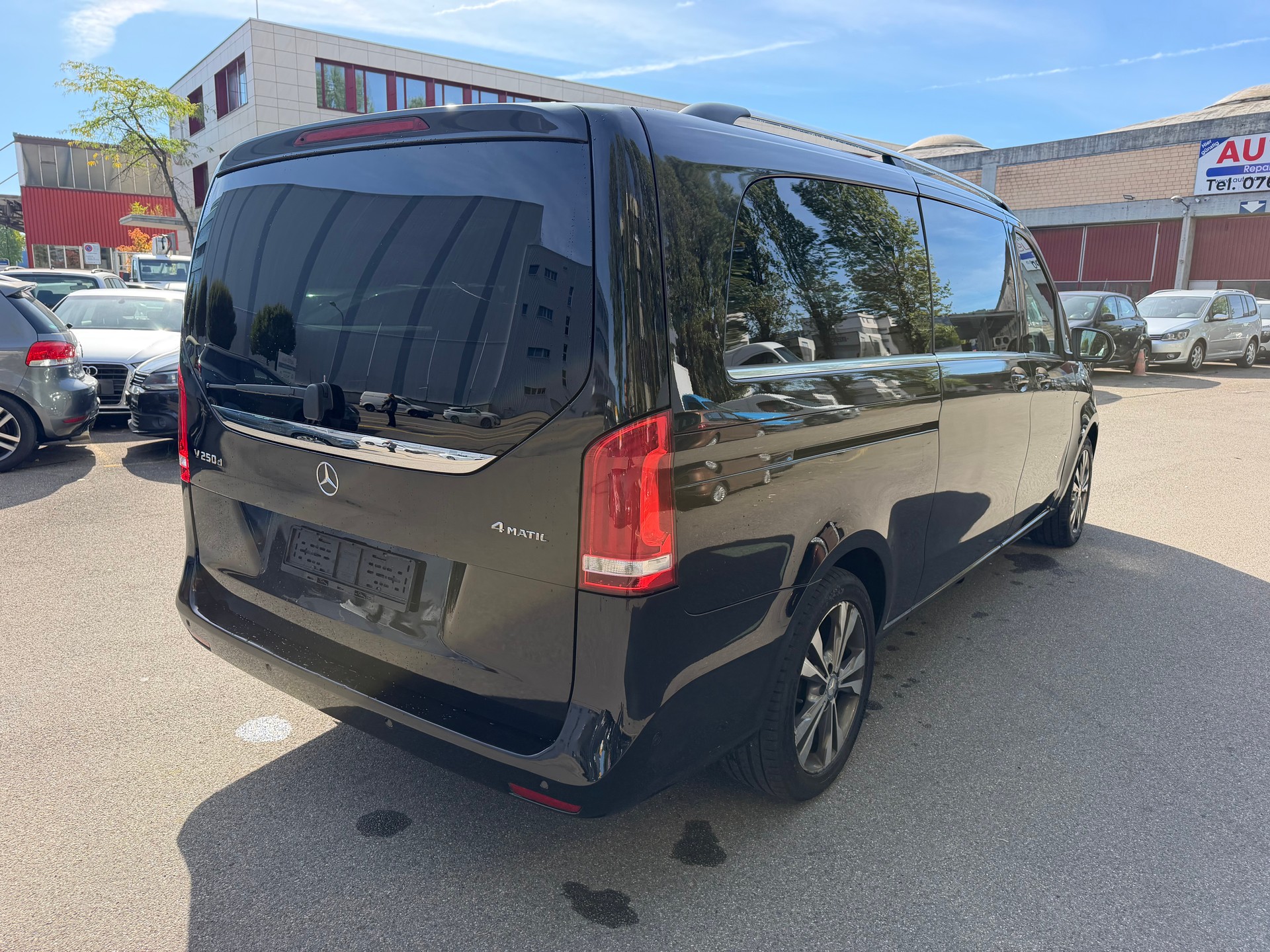 MERCEDES-BENZ V 250 d Avantgarde extralang 4M 7G-Tronic-image-4