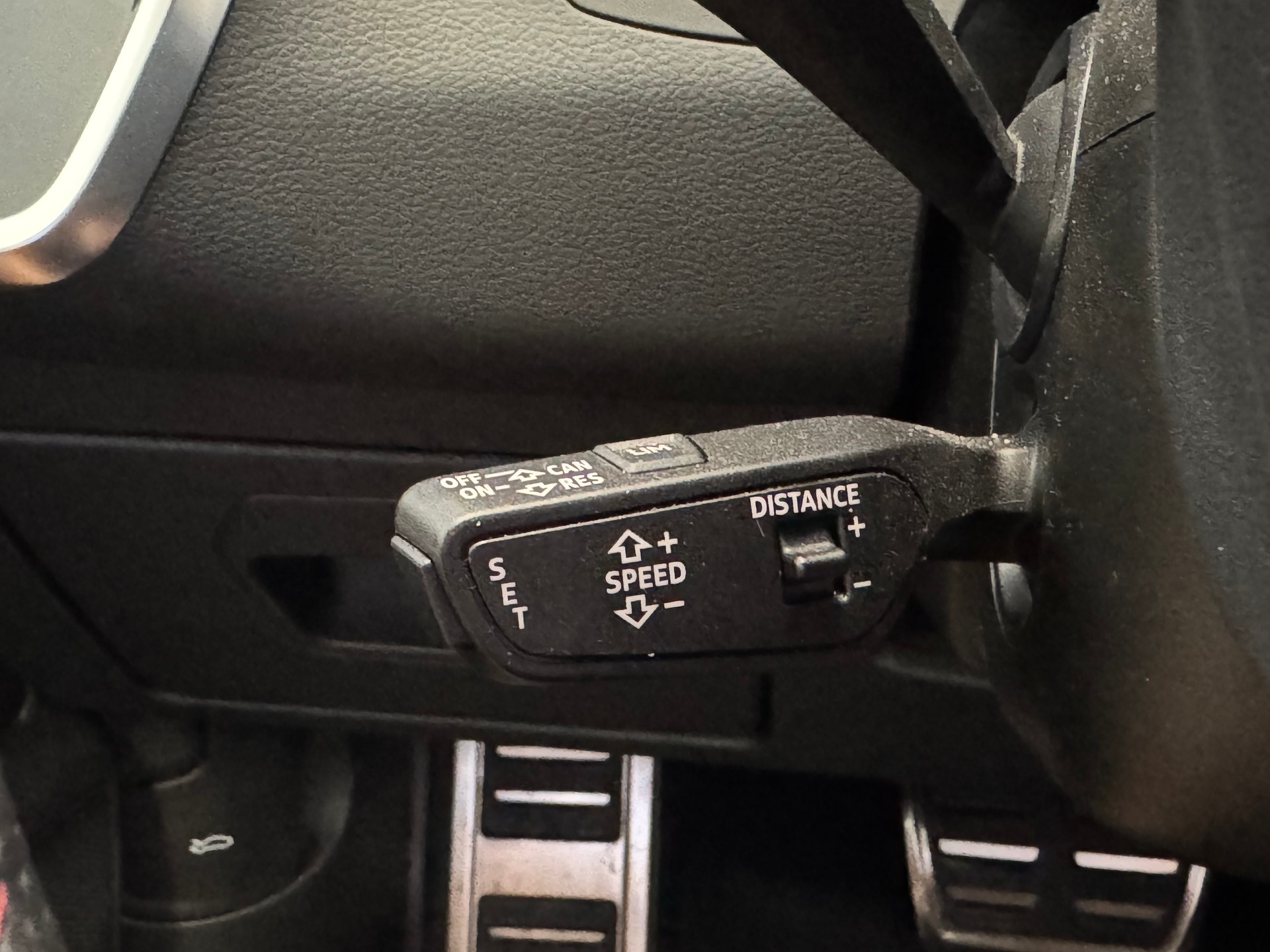 AUDI RS6 Avant 4.0 TFSI V8 quattro, CH Fahrzeug, Keramik, KW V4, BTM-image-27