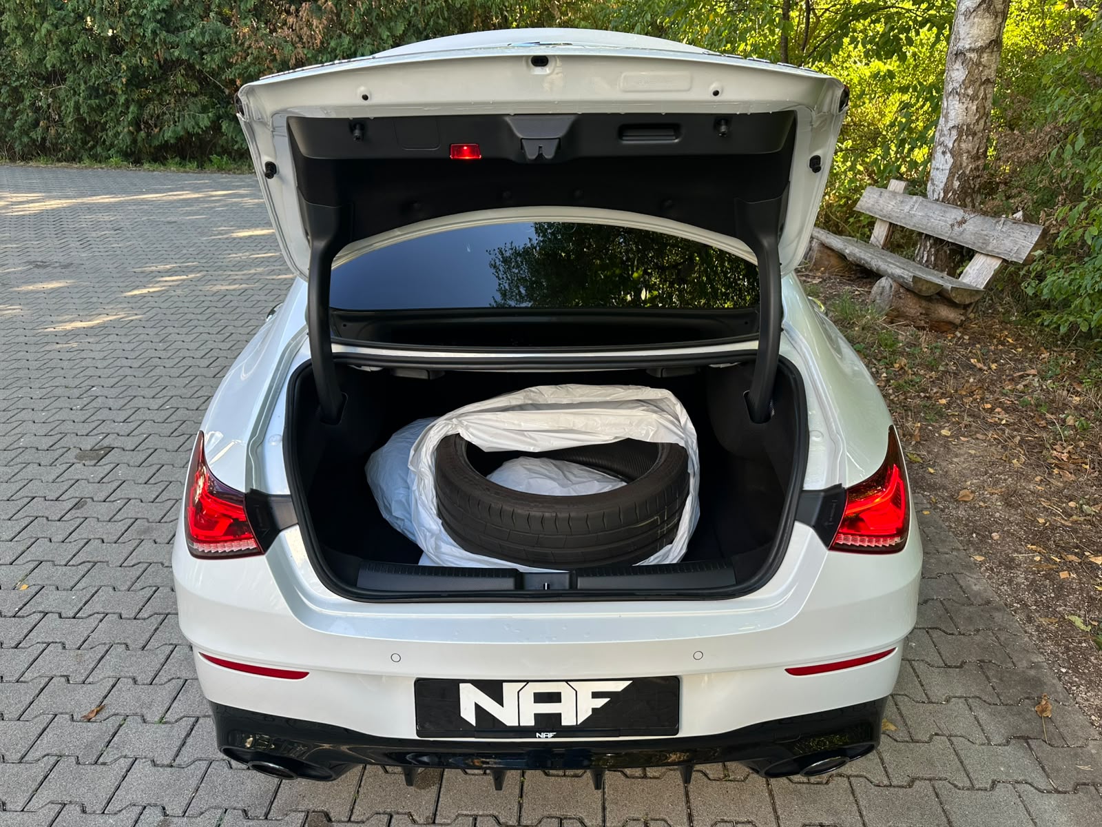 MERCEDES-BENZ CLA 35 AMG 4Matic 7G-DCT-image-16