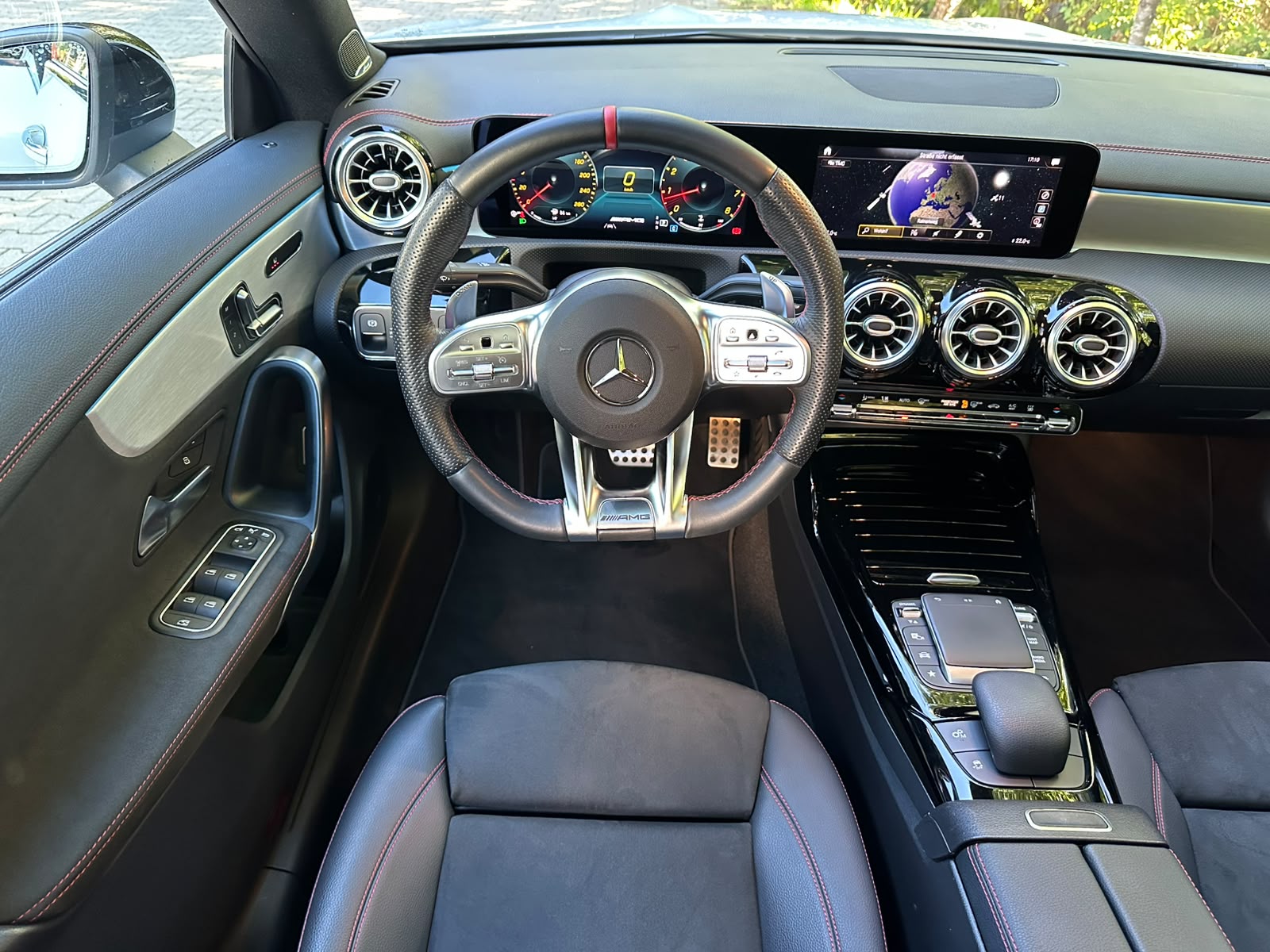 MERCEDES-BENZ CLA 35 AMG 4Matic 7G-DCT-image-21