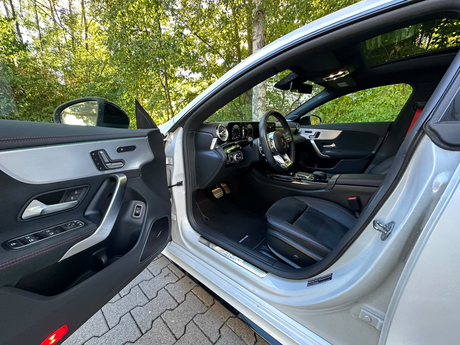 MERCEDES-BENZ CLA 35 AMG 4Matic 7G-DCT-image-11