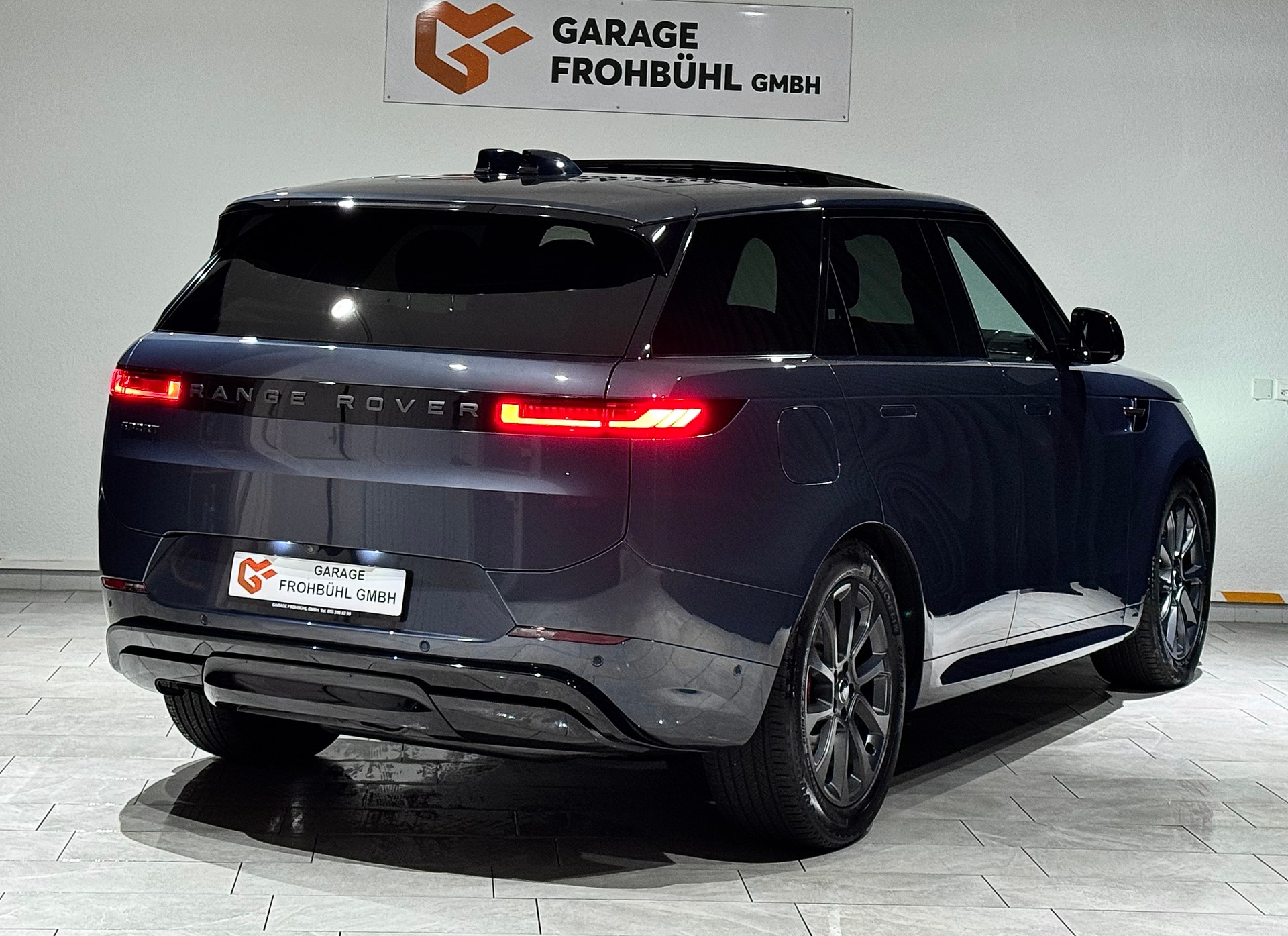LAND ROVER Range Rover D300 3.0D I6 MHEV SE Automatic | Werksgarantie | CH |-image-4