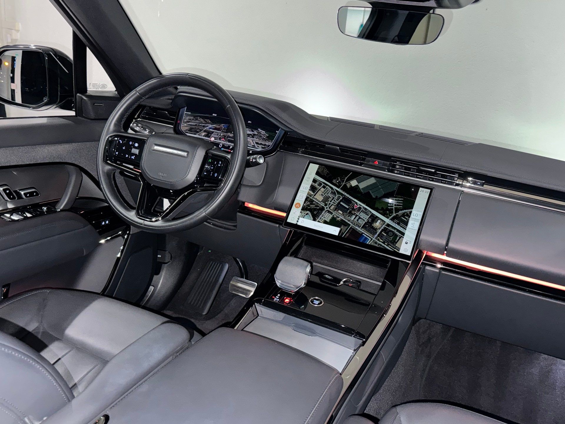 LAND ROVER Range Rover D300 3.0D I6 MHEV SE Automatic | Werksgarantie | CH |-image-12