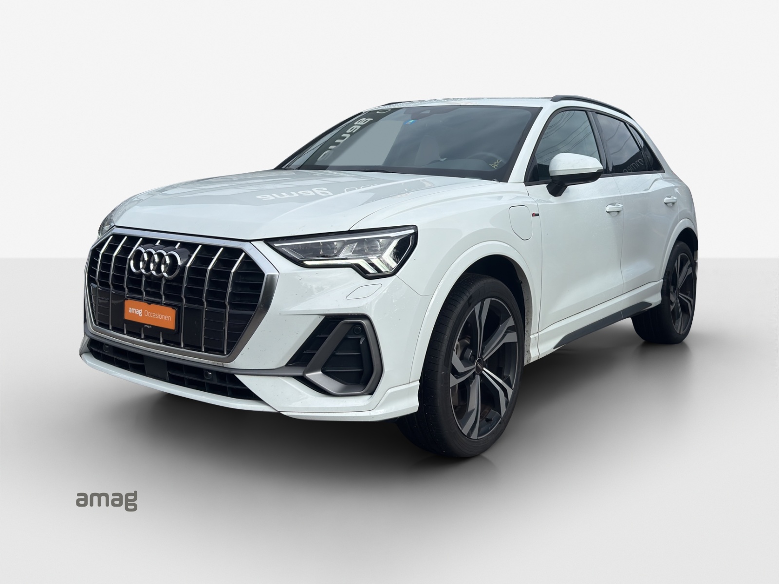 AUDI Q3 45 TFSI e S line S-tronic