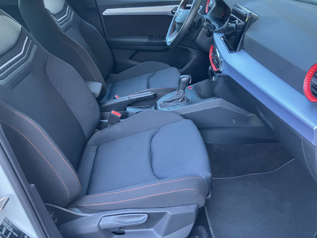 SEAT Ibiza 1.0 TSI 110 FR DSG-image-13