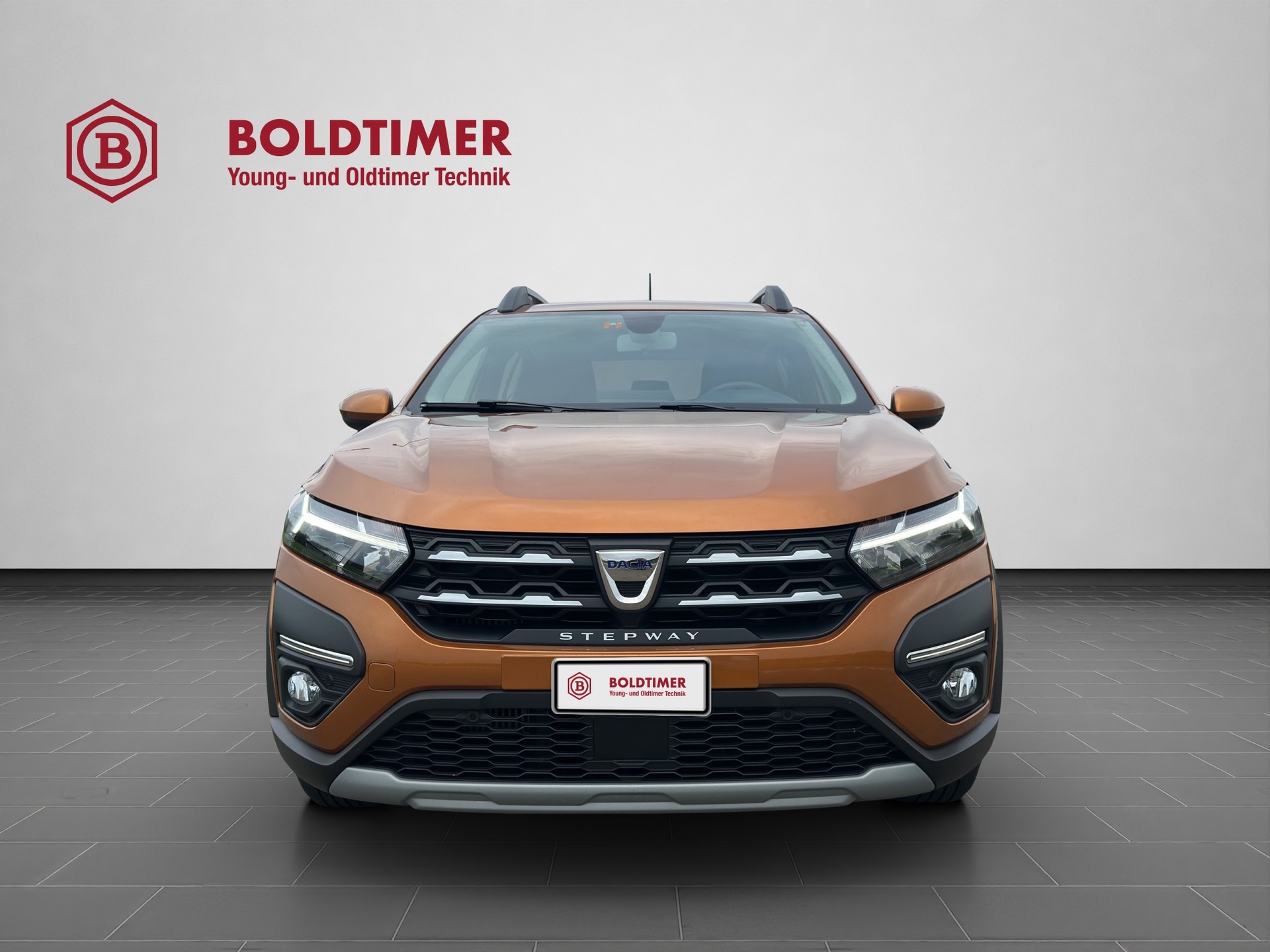 DACIA Sandero Stepway TCe 90 Comfort CVT-image-0