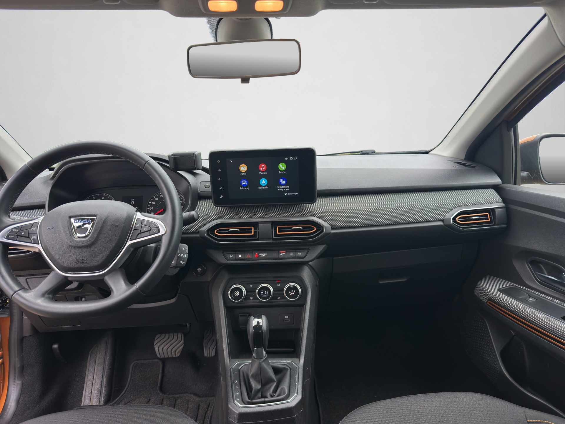 DACIA Sandero Stepway TCe 90 Comfort CVT-image-12