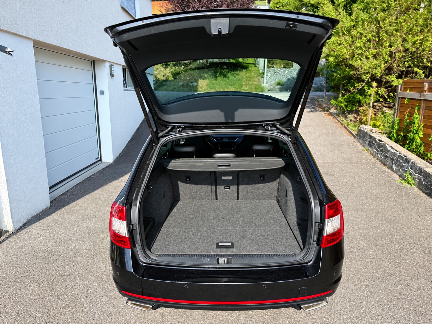 SKODA 2.0 TDI 184 RS DSG-image-2