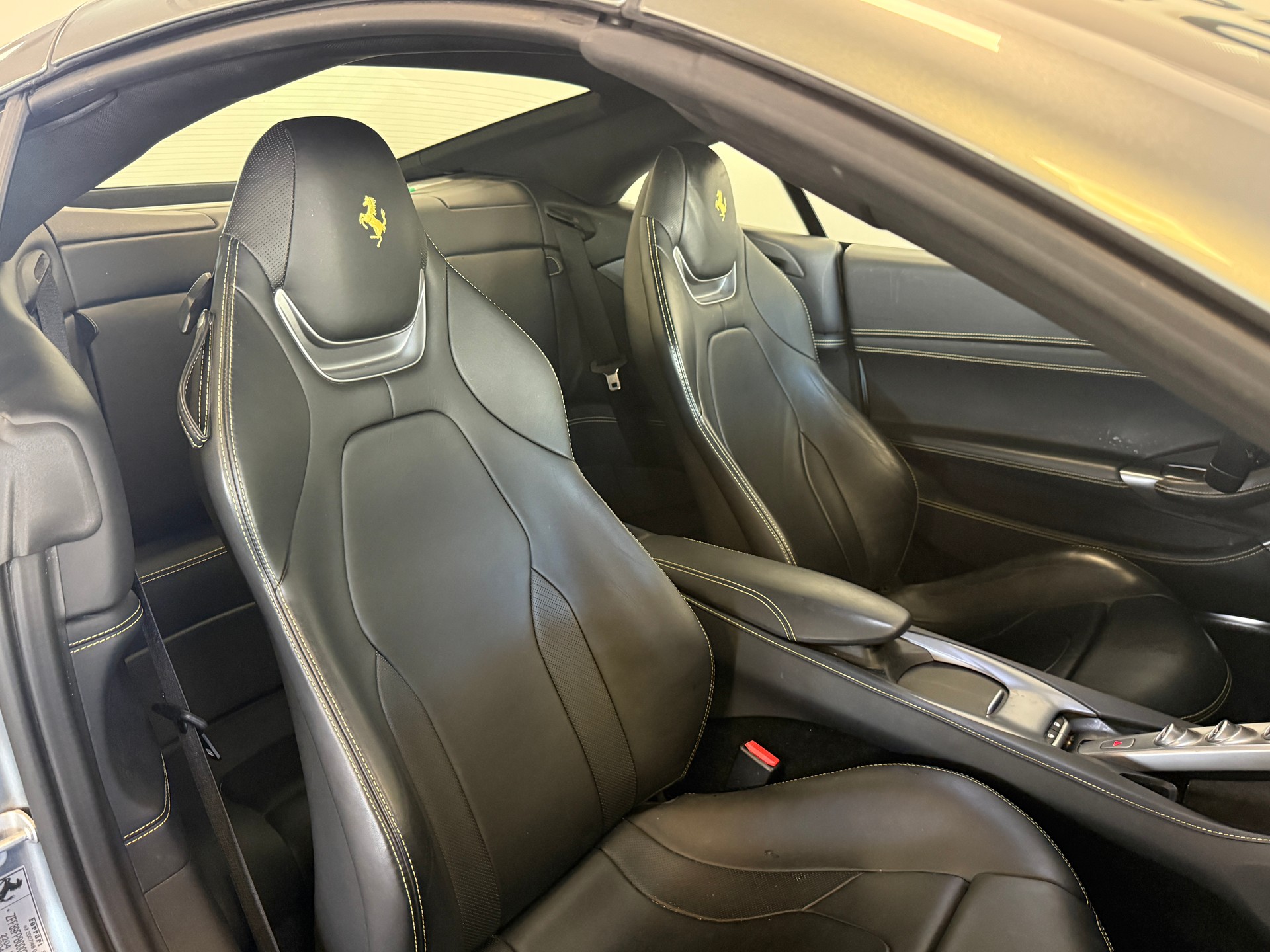 FERRARI Portofino 3.9 V8 T-image-5
