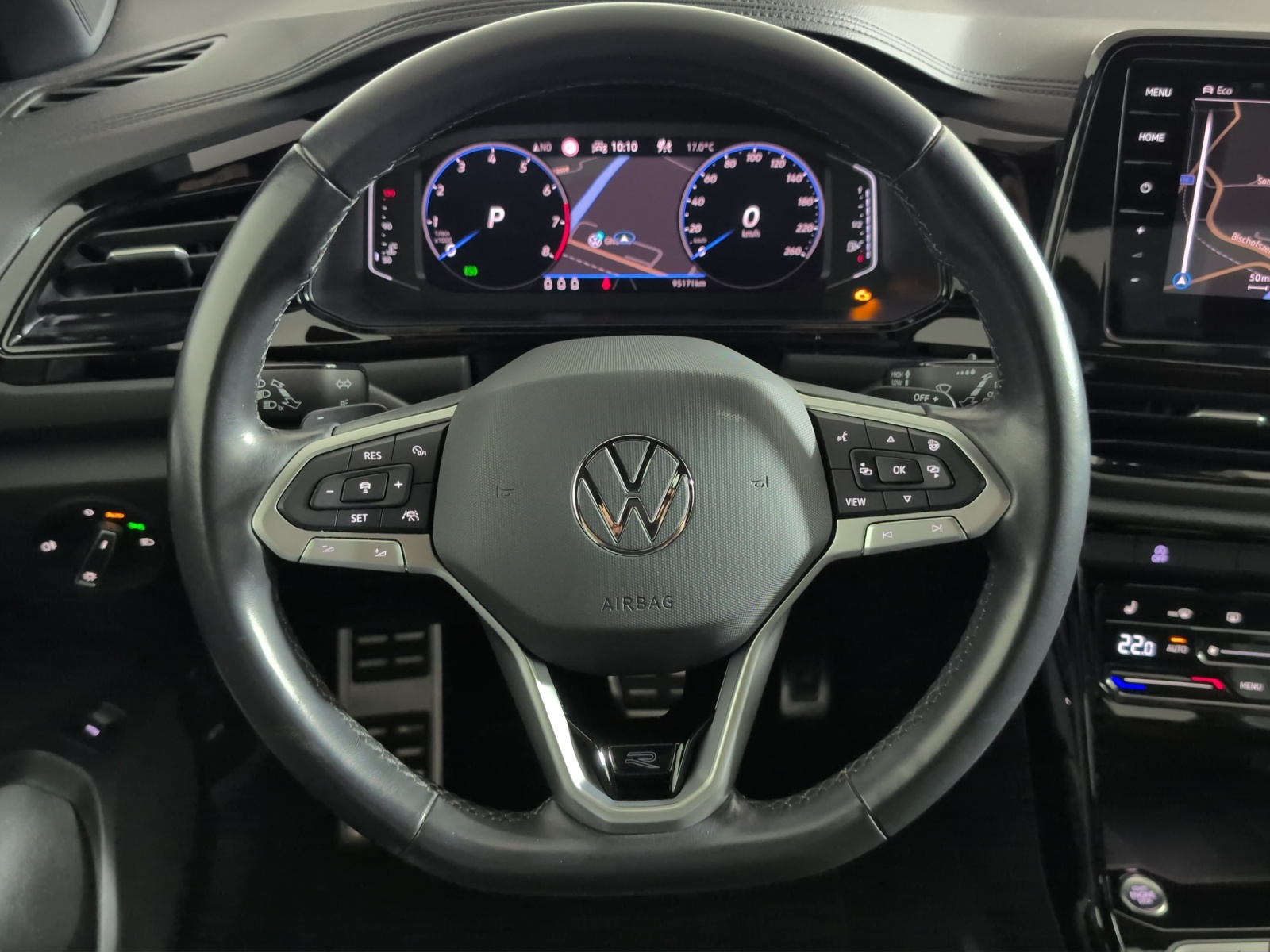 VW T-Roc 2.0 TSI R-Line DSG 4Motion-image-11