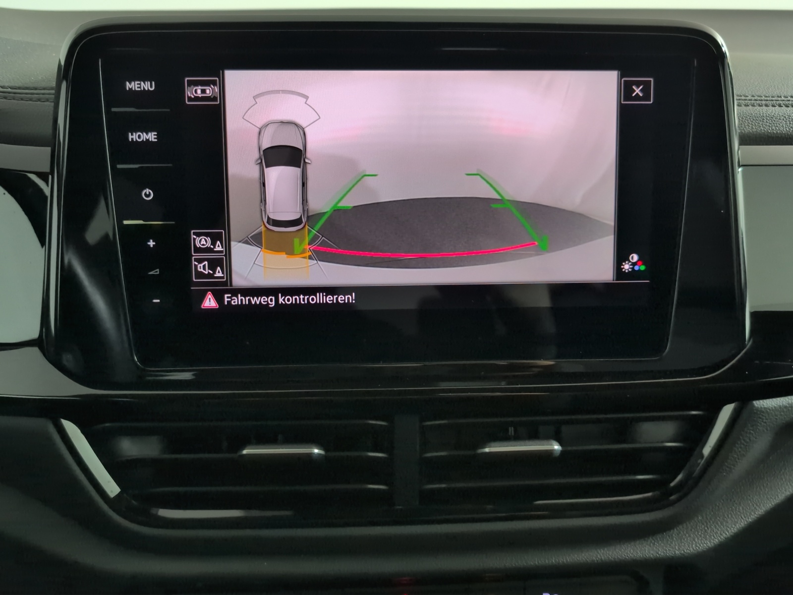VW T-Roc 2.0 TSI R-Line DSG 4Motion-image-12