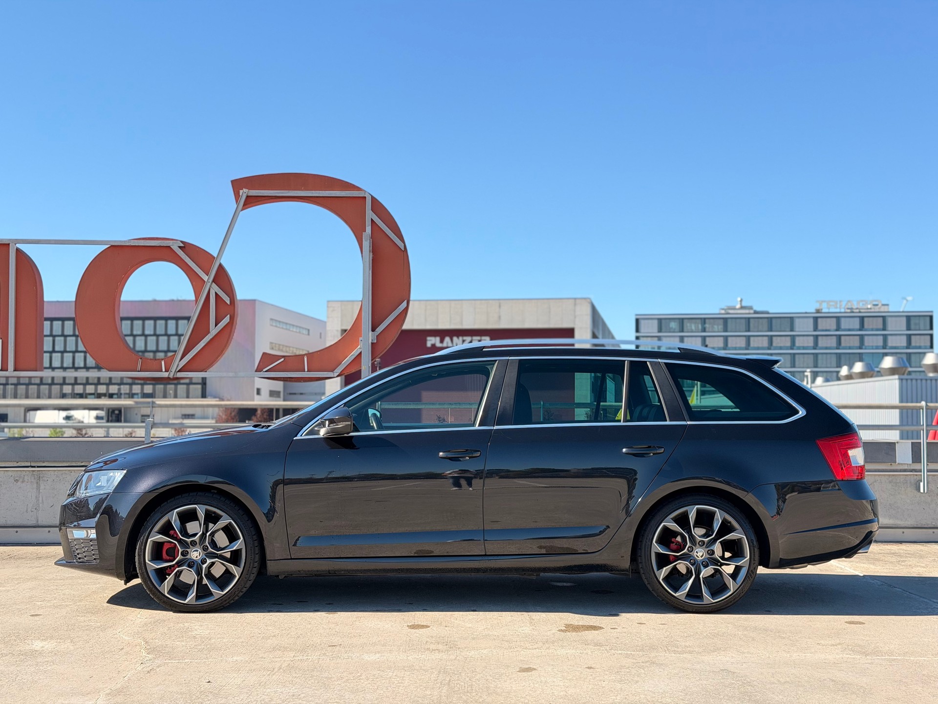 SKODA Octavia Combi 2.0 TSI RS DSG-image-5