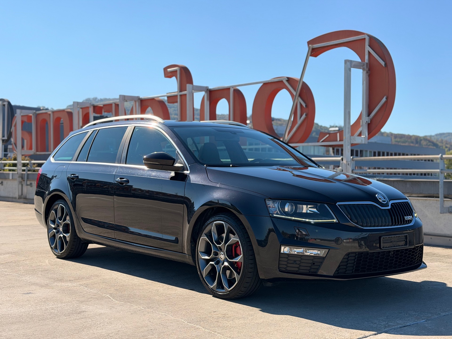 SKODA Octavia Combi 2.0 TSI RS DSG-image-1