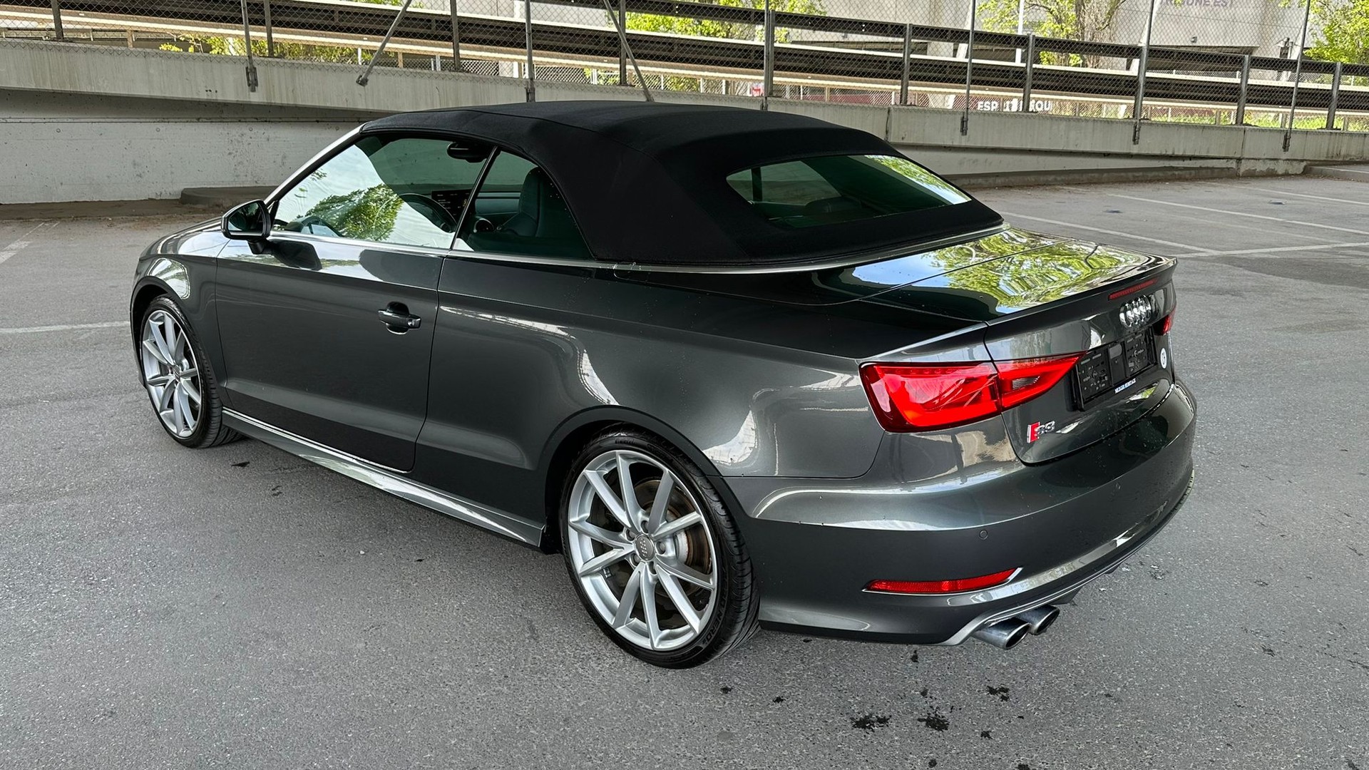 AUDI 2.0 T FSI quattro S-Tronic-image-2