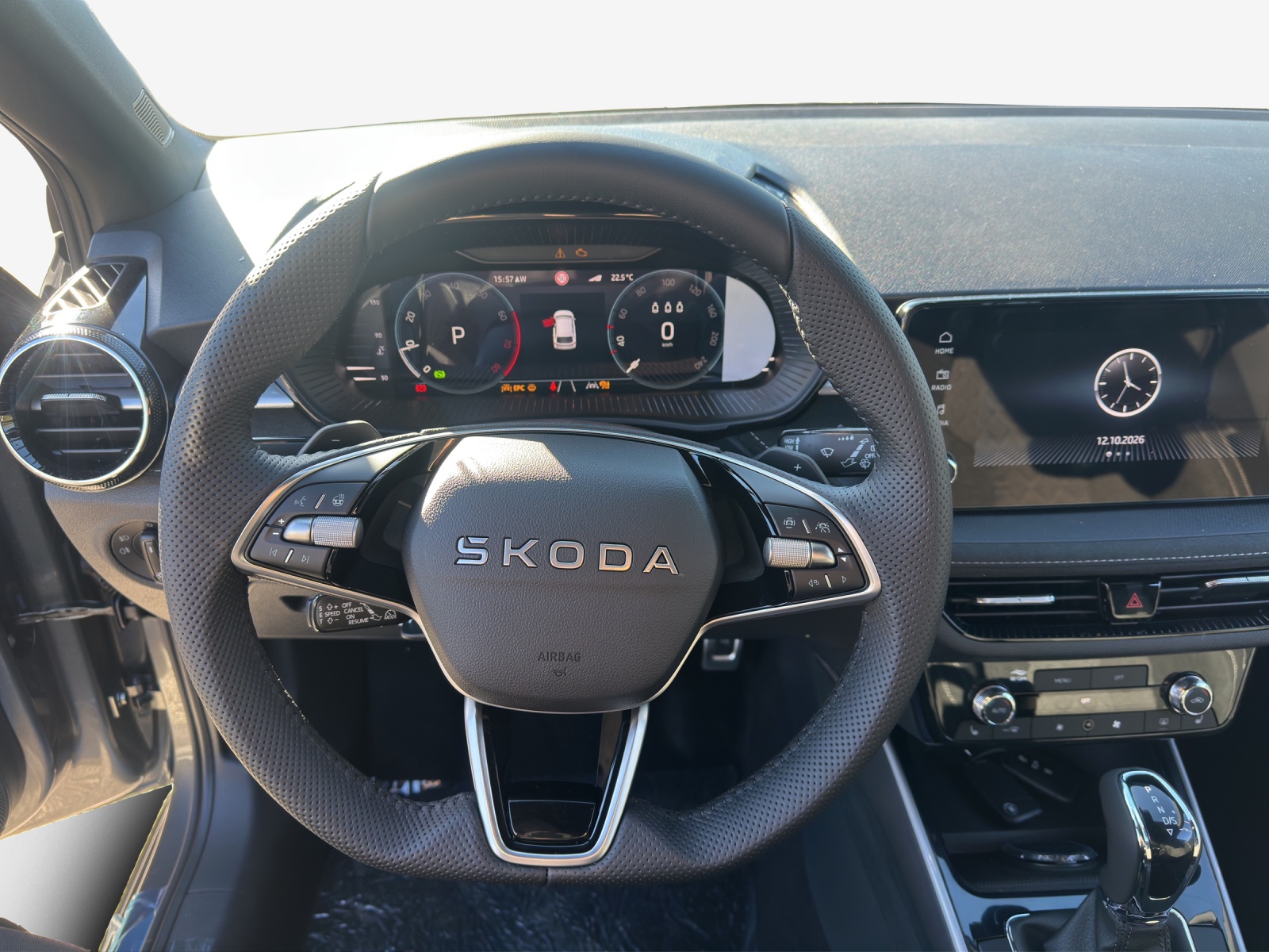 SKODA Fabia 1.5 TSI Dynamic DSG-image-9