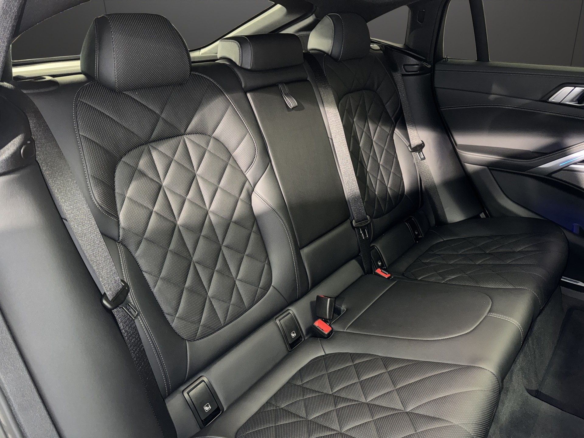 BMW X6 30d xDrive M Sport-image-16