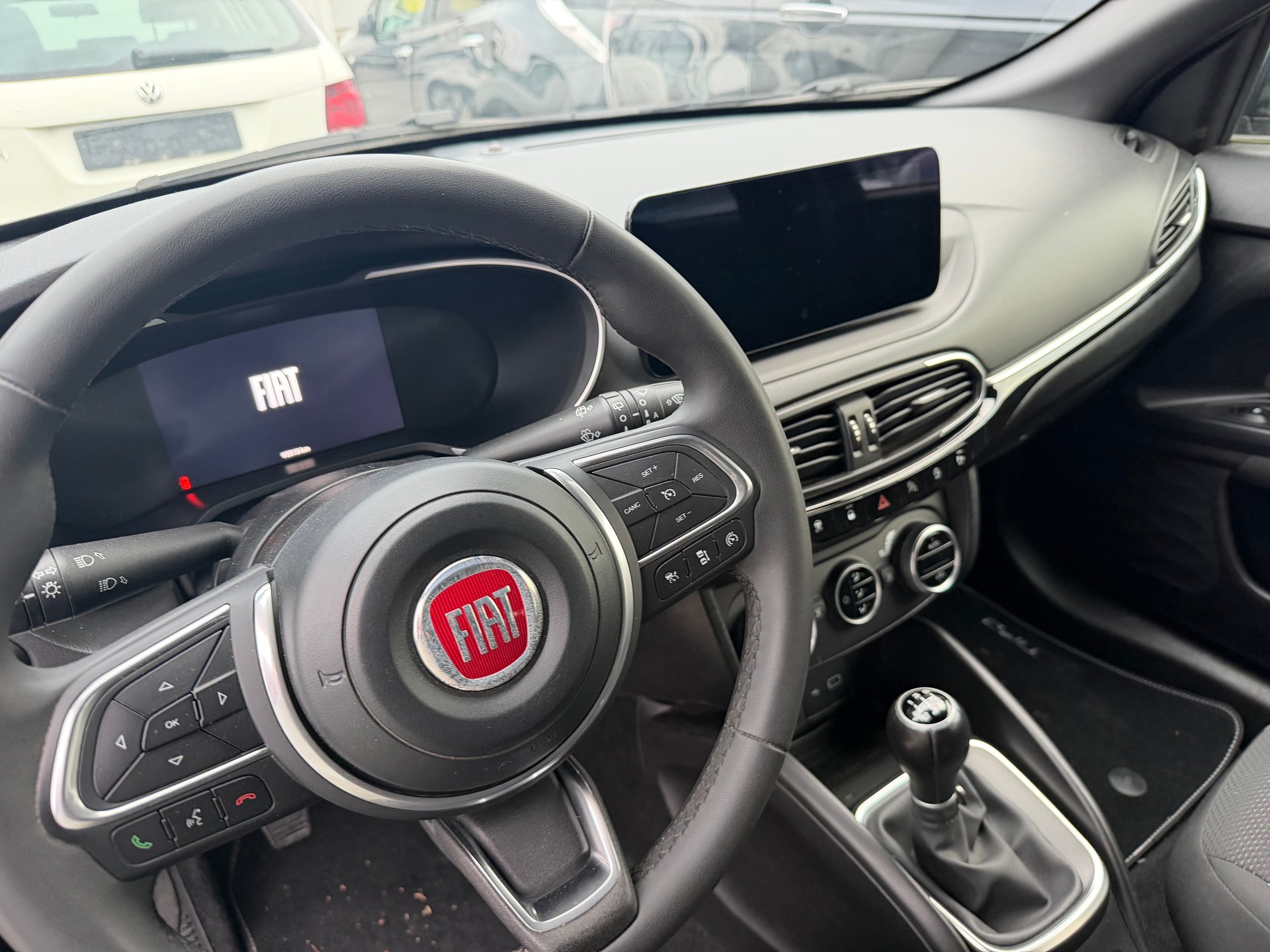 FIAT Tipo 1.0 T3 Tipo-image-4