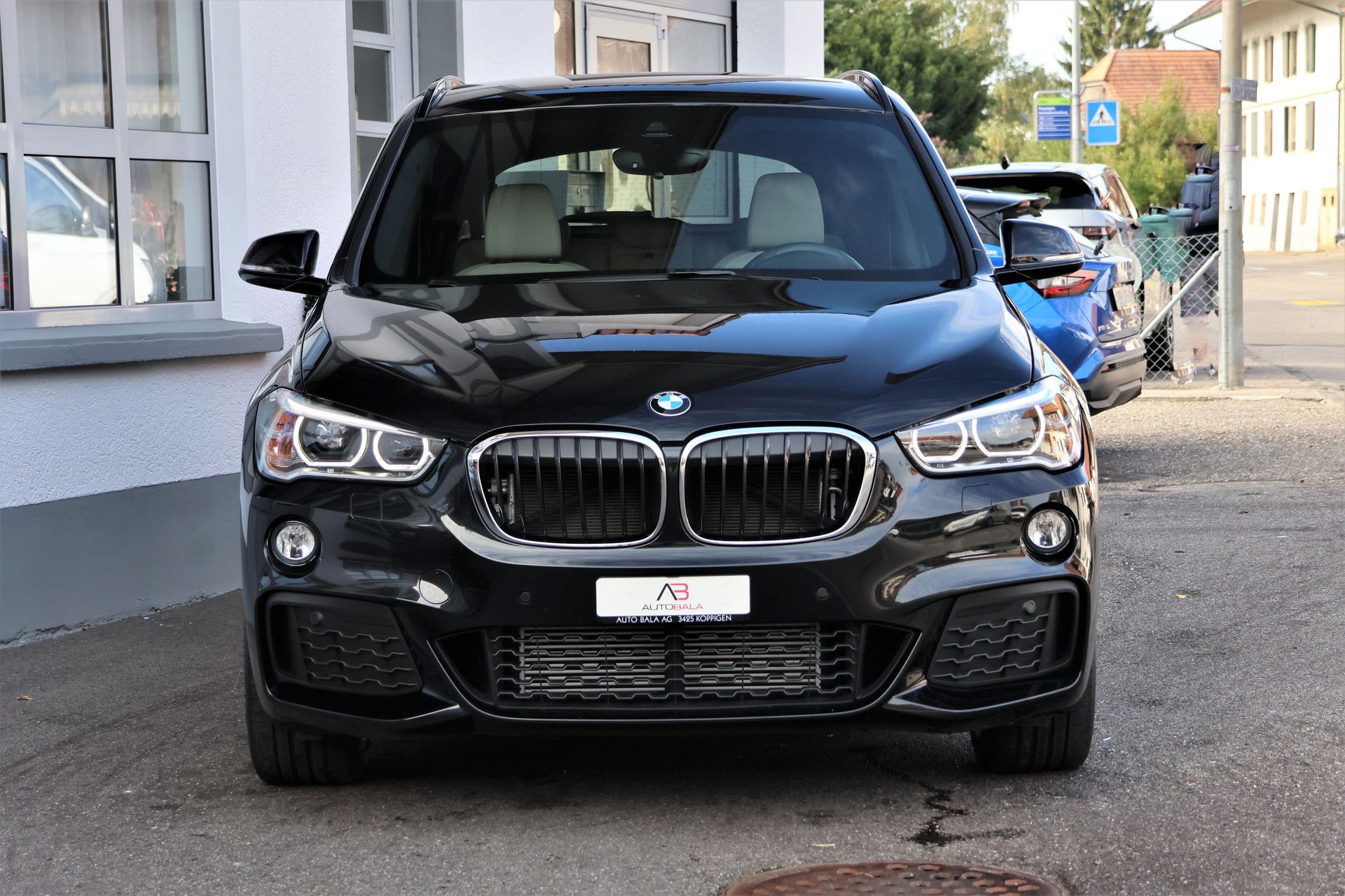 BMW X1 xDrive 25i M Sport Steptronic (CH)-image-1
