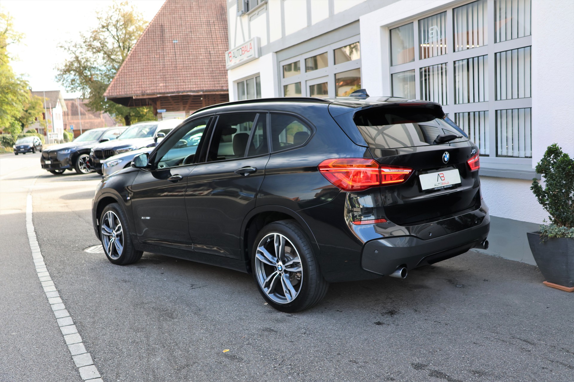 BMW X1 xDrive 25i M Sport Steptronic (CH)-image-6