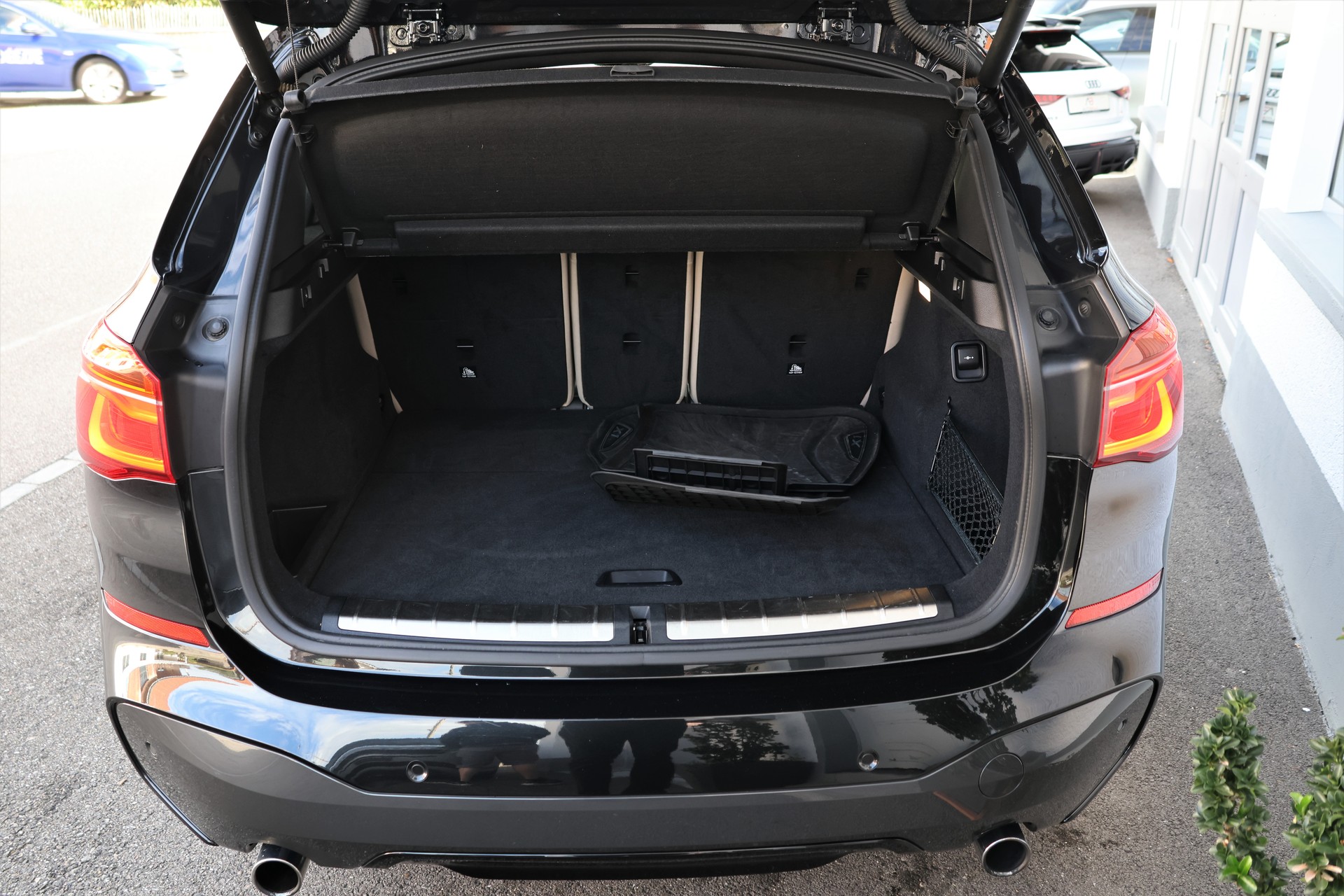 BMW X1 xDrive 25i M Sport Steptronic (CH)-image-17