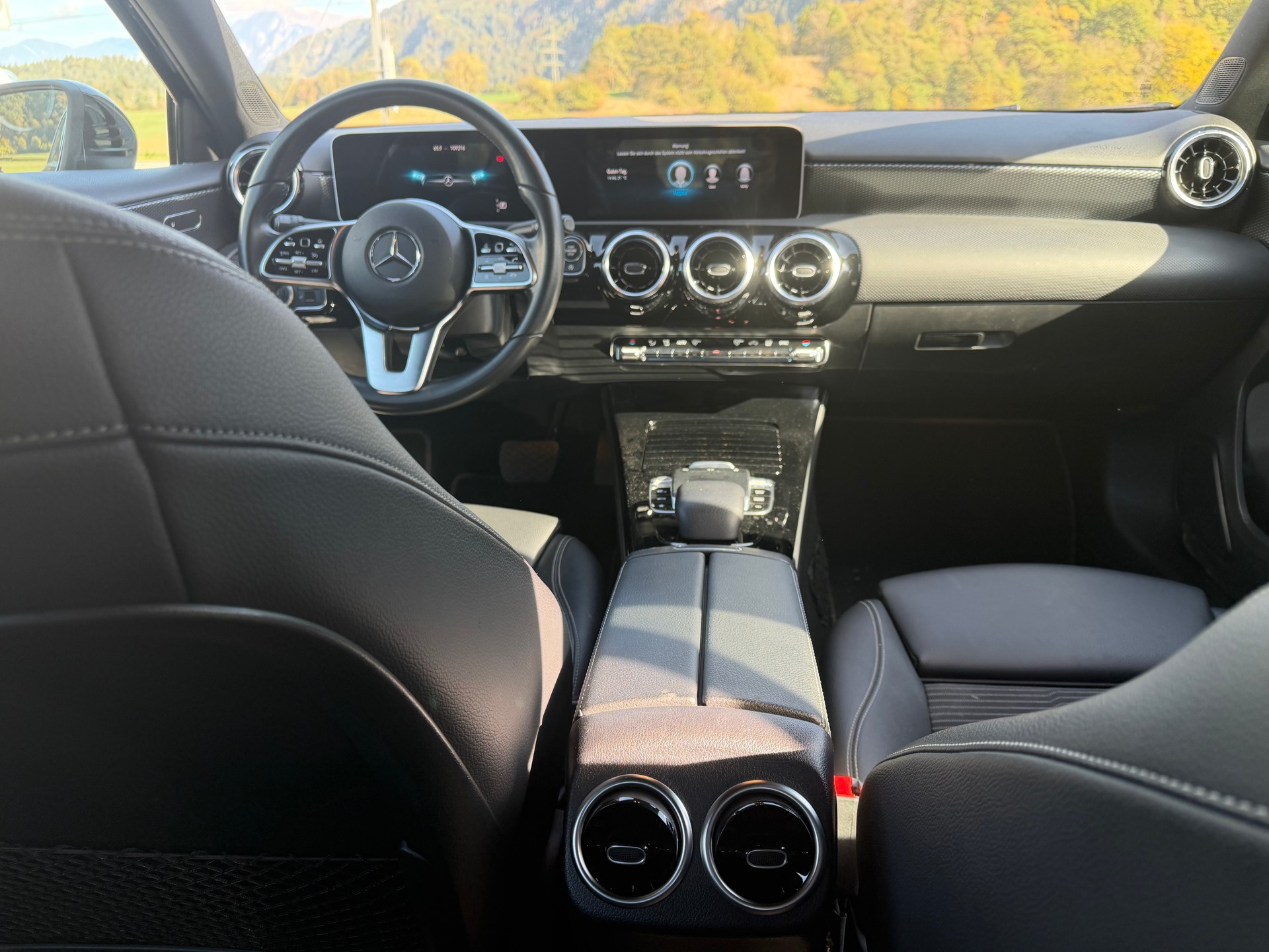 MERCEDES-BENZ A 200-image-9