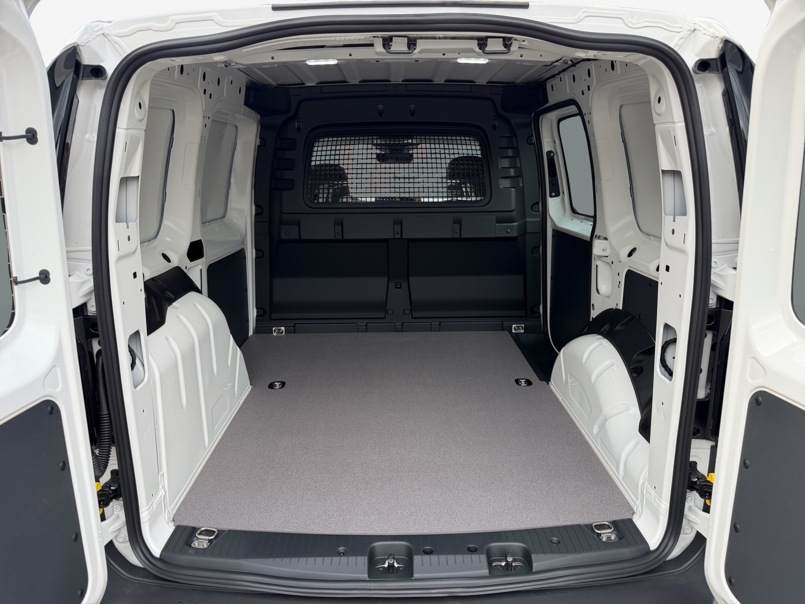 VW Caddy Cargo 1.5 TSI-image-11