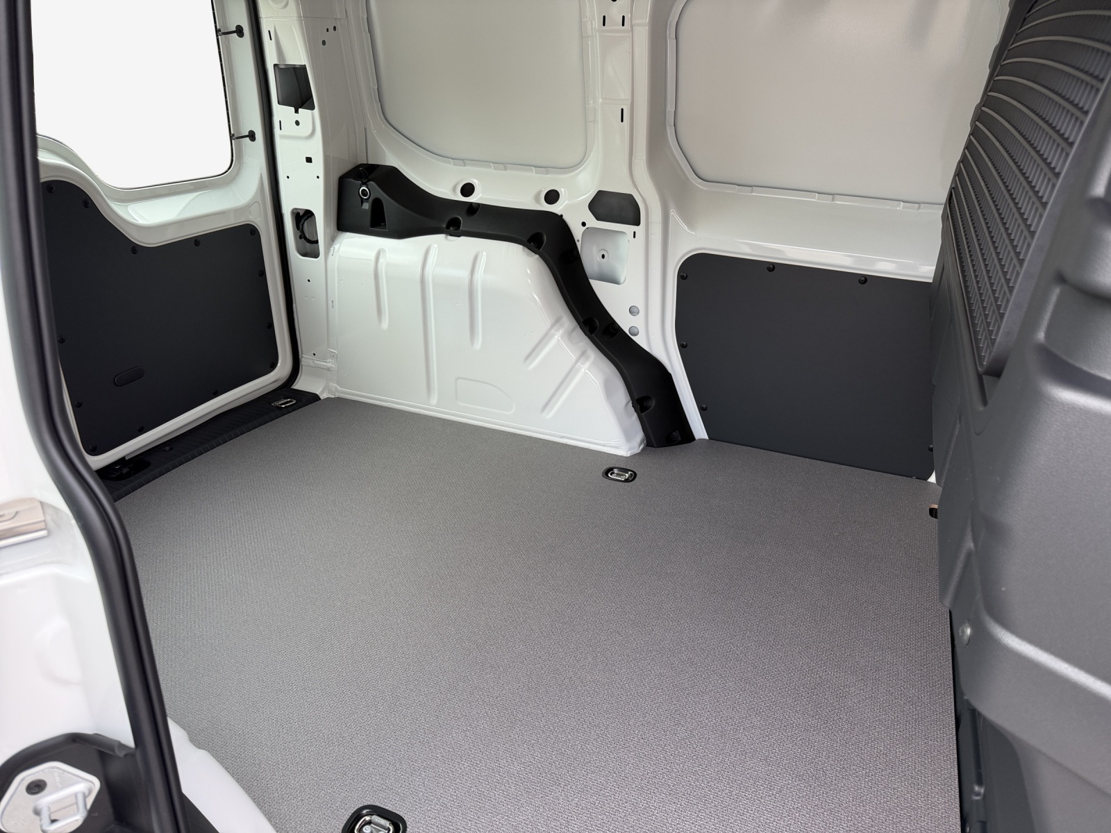 VW Caddy Cargo 1.5 TSI-image-10