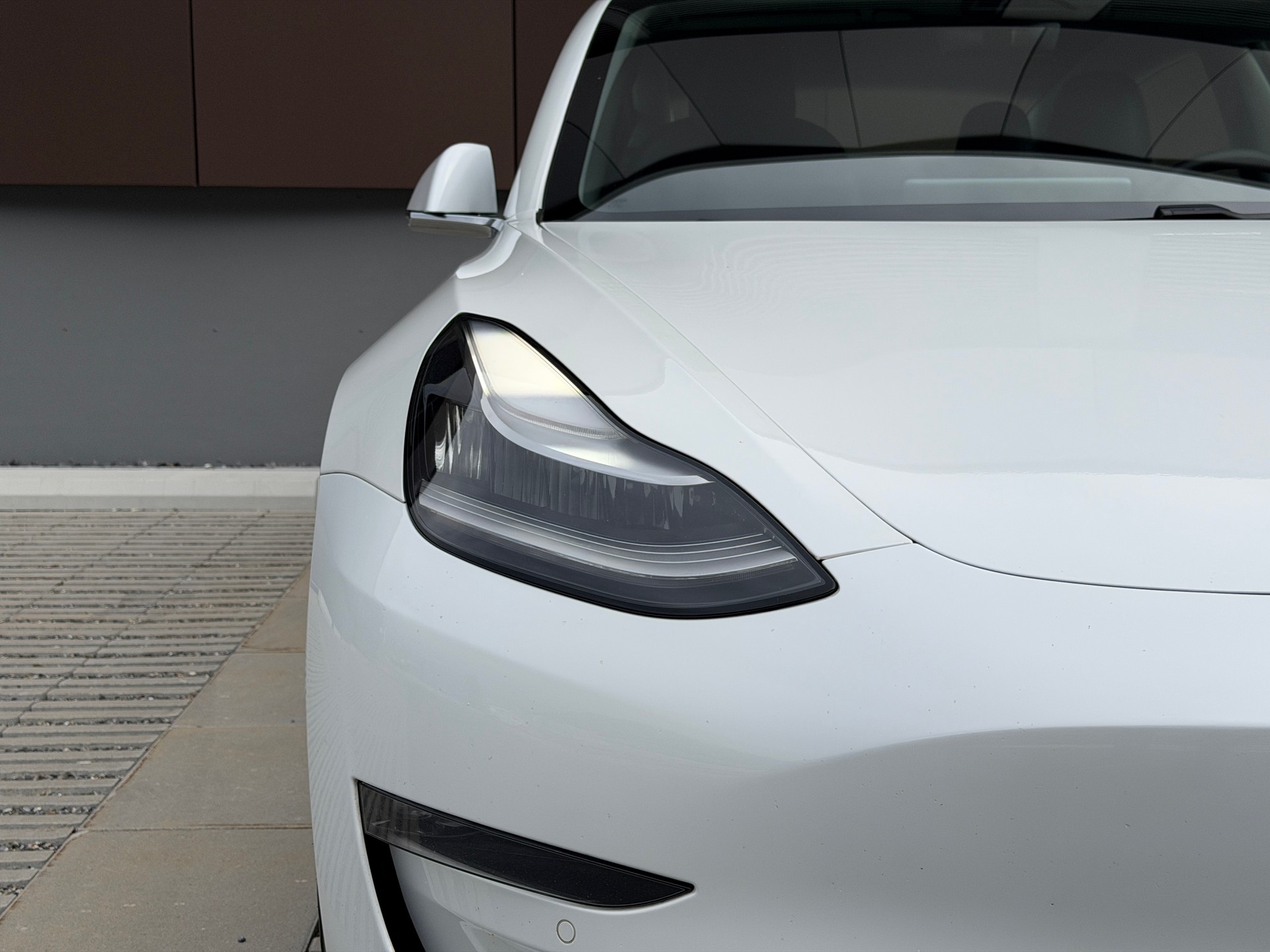 TESLA Model 3 Long Range Dual Motor AWD *Anhängerkupplung* *frisch ab MFK*-image-7