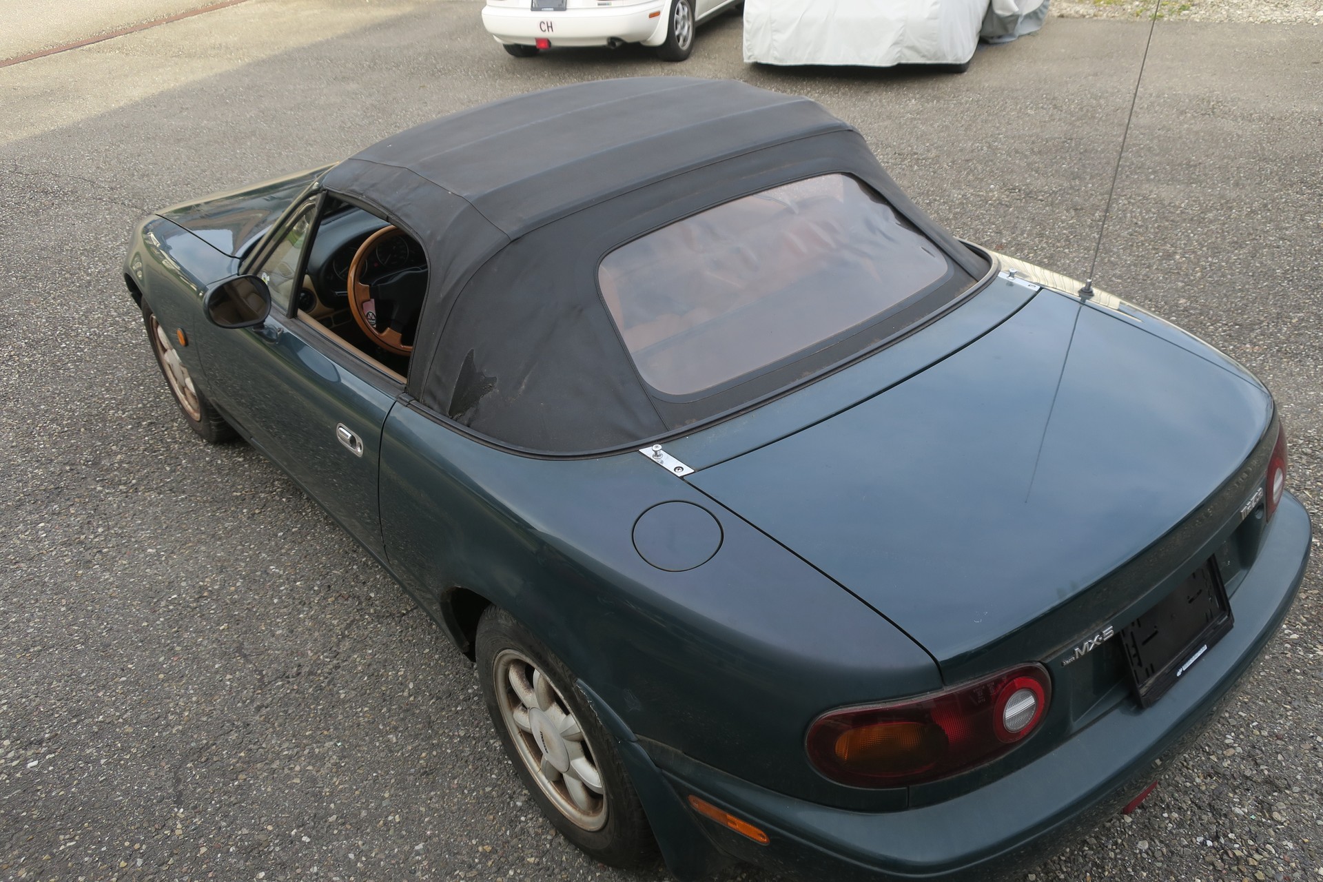 MAZDA 1.6i-image-1