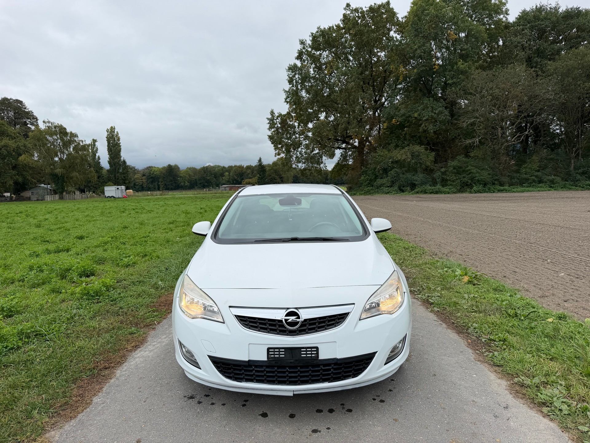 OPEL Astra 1.4i 16V Turbo Sport Automatic-image-1