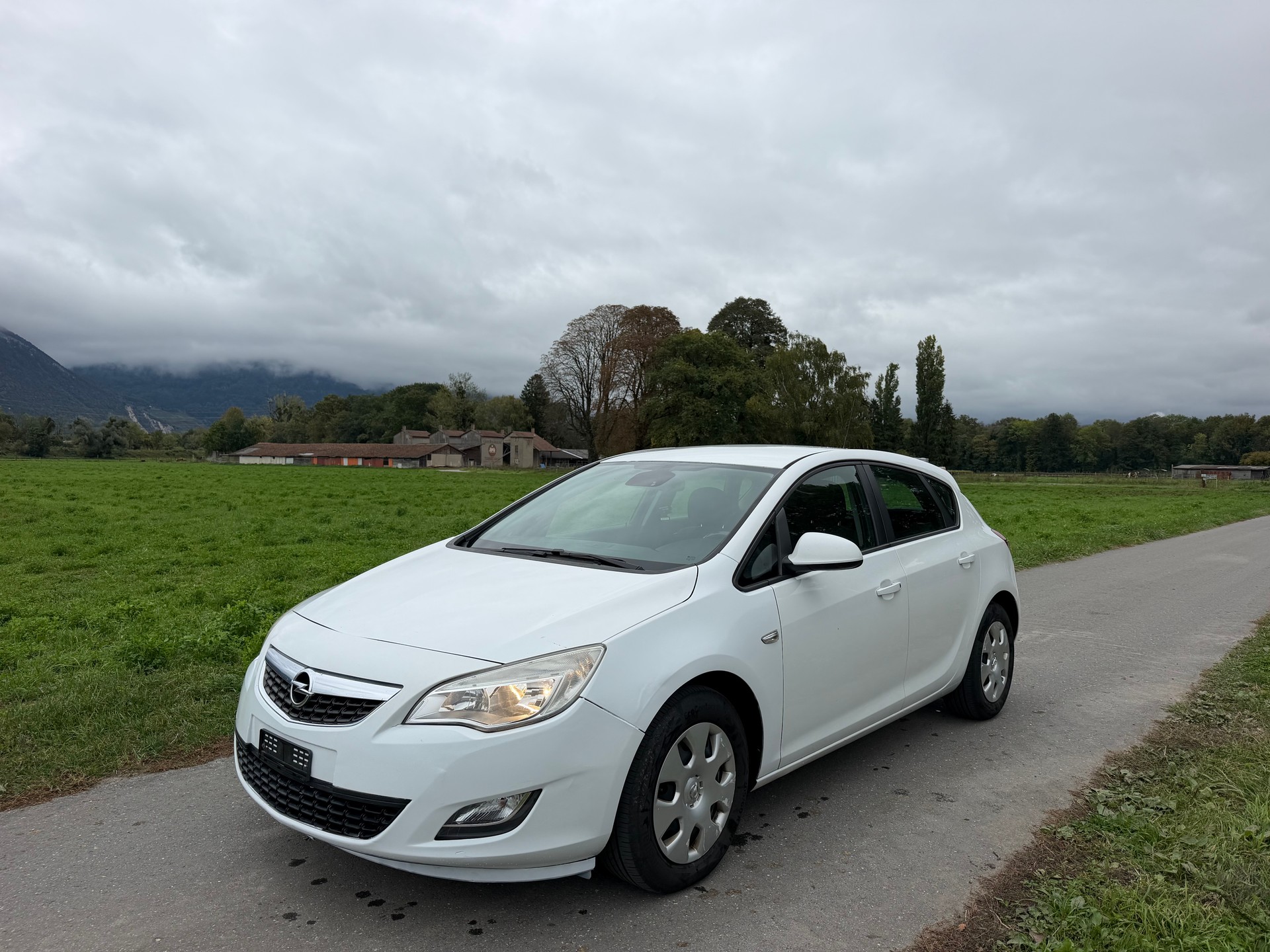 OPEL Astra 1.4i 16V Turbo Sport Automatic-image-2