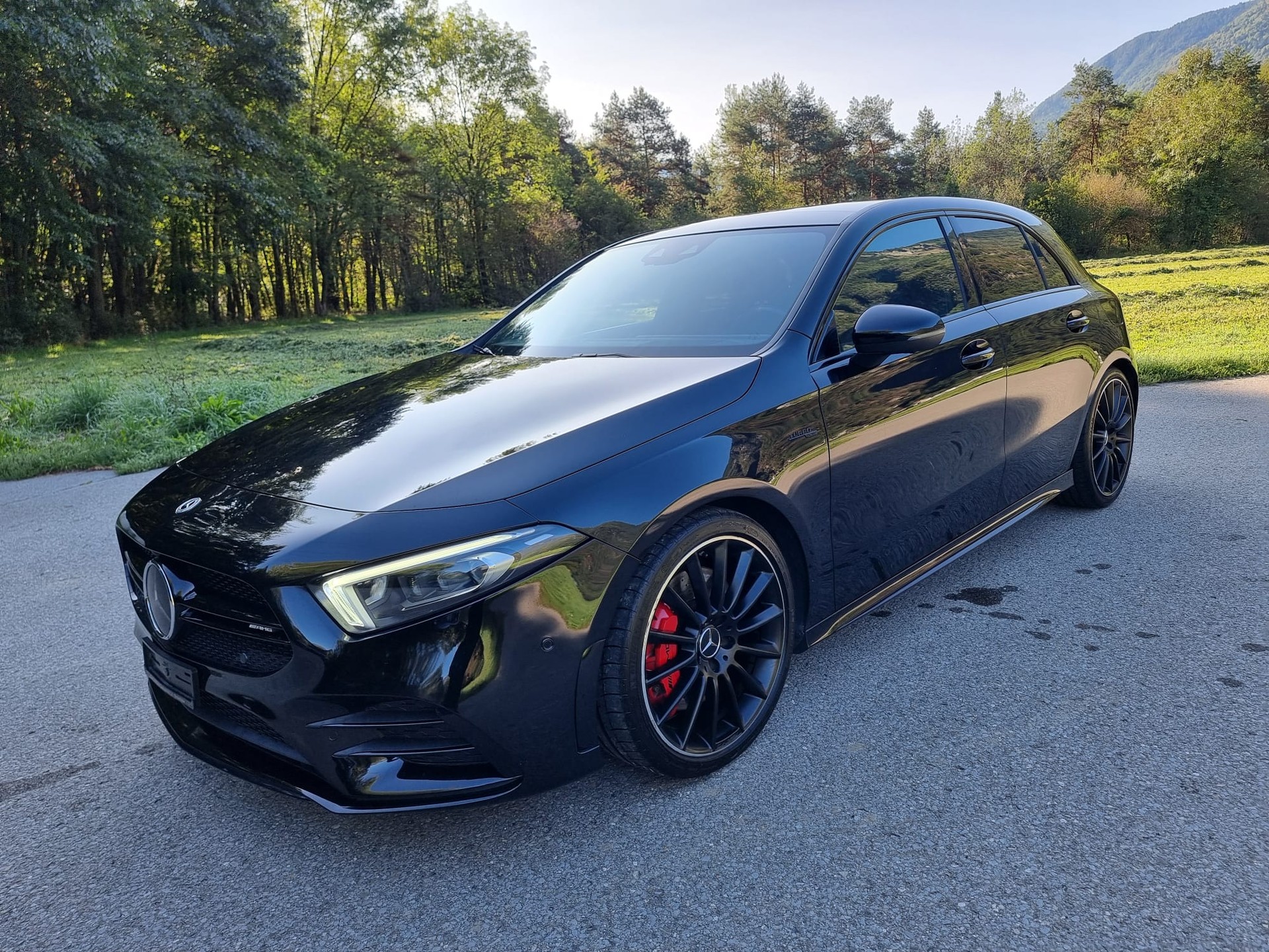 MERCEDES-BENZ A 35 AMG 4matic-image-0