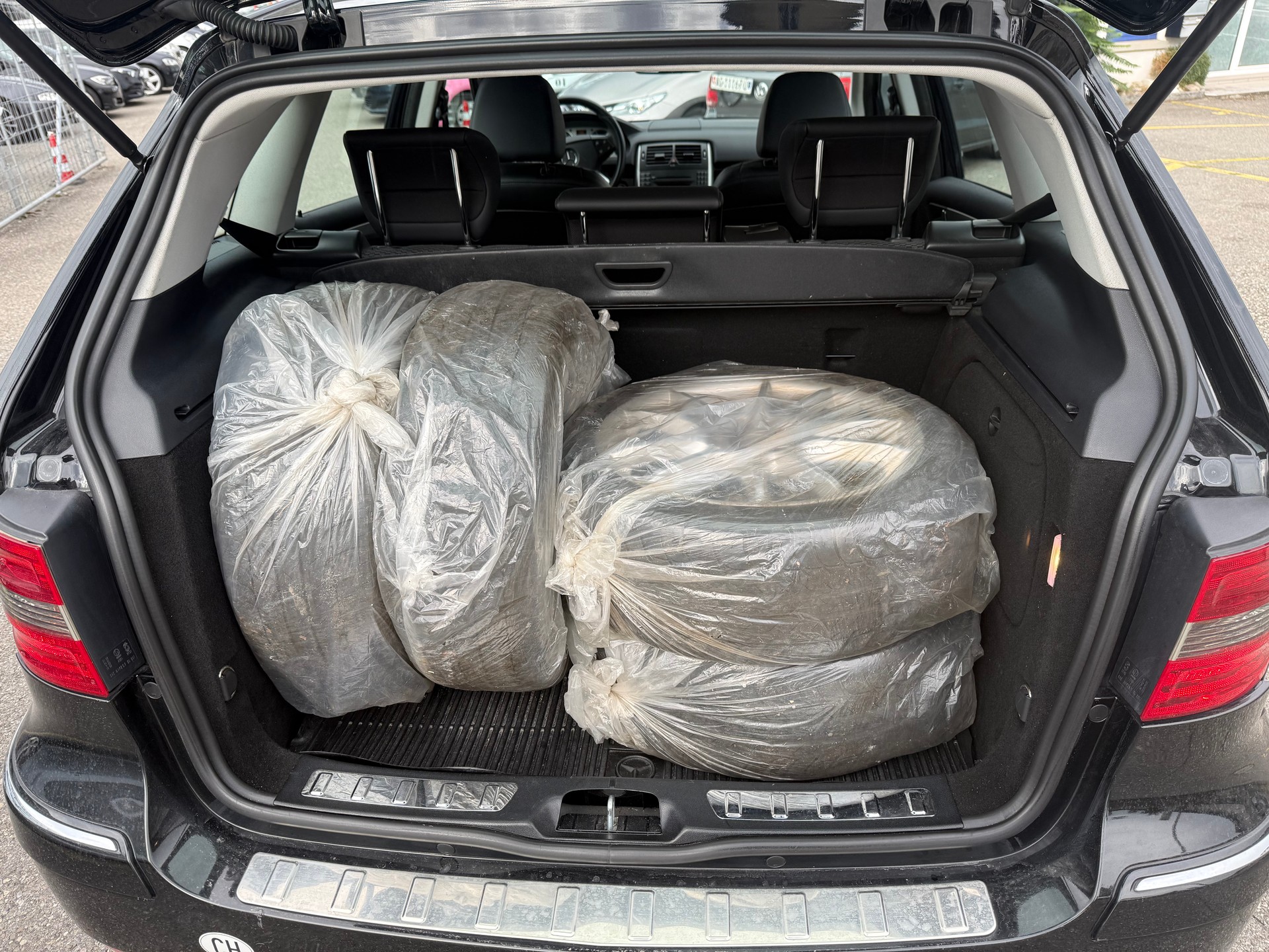 MERCEDES-BENZ B 180 CDI Autotronic-image-9
