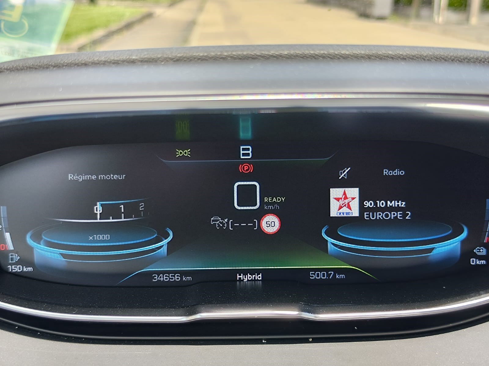 PEUGEOT 3008 300e Hybrid4 GT Pack EAT8-image-12