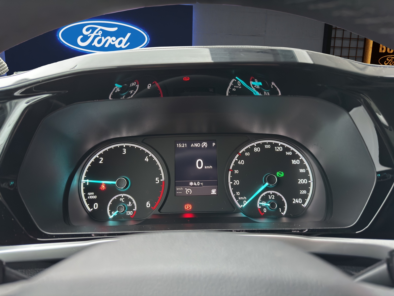 FORD TOURNEO Connect 2.0 EcoBlue 122 PS ACTIVE AUTOMAT-image-10