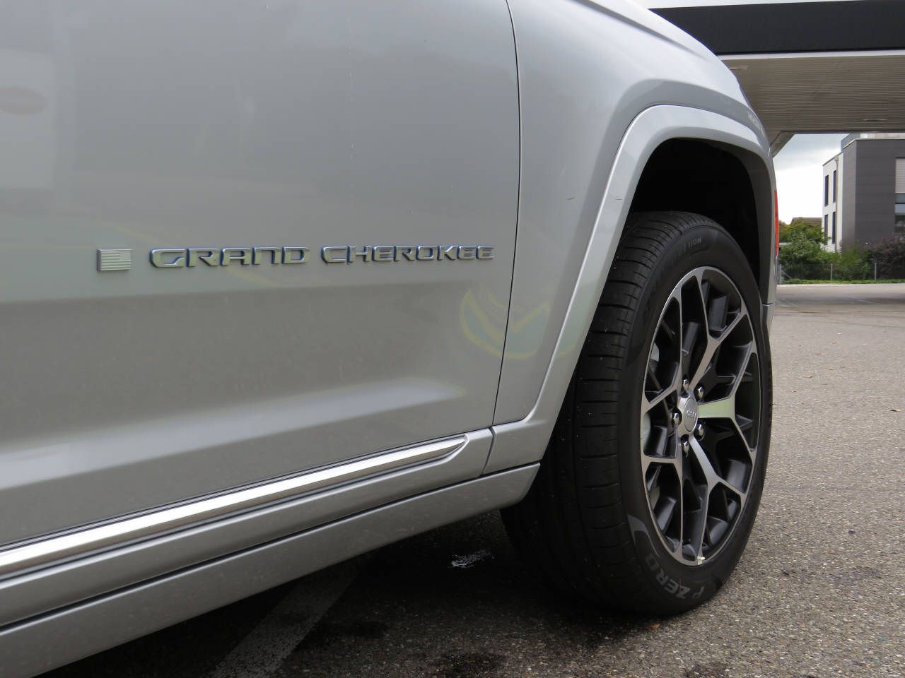 JEEP Grand Cherokee 2.0 Turbo Summit Reserve 4xe-image-13