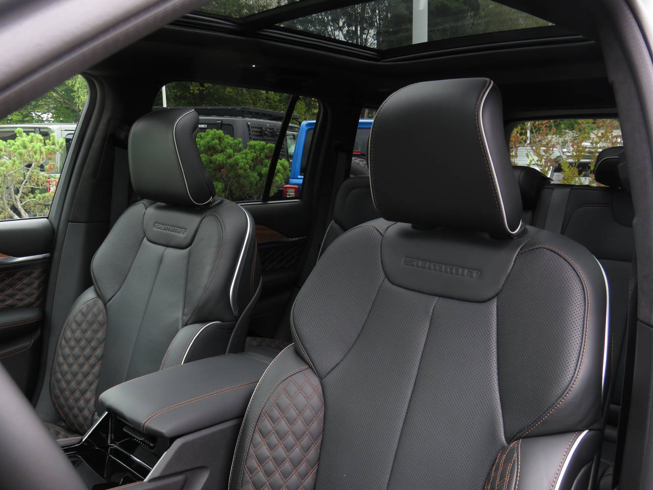 JEEP Grand Cherokee 2.0 Turbo Summit Reserve 4xe-image-8
