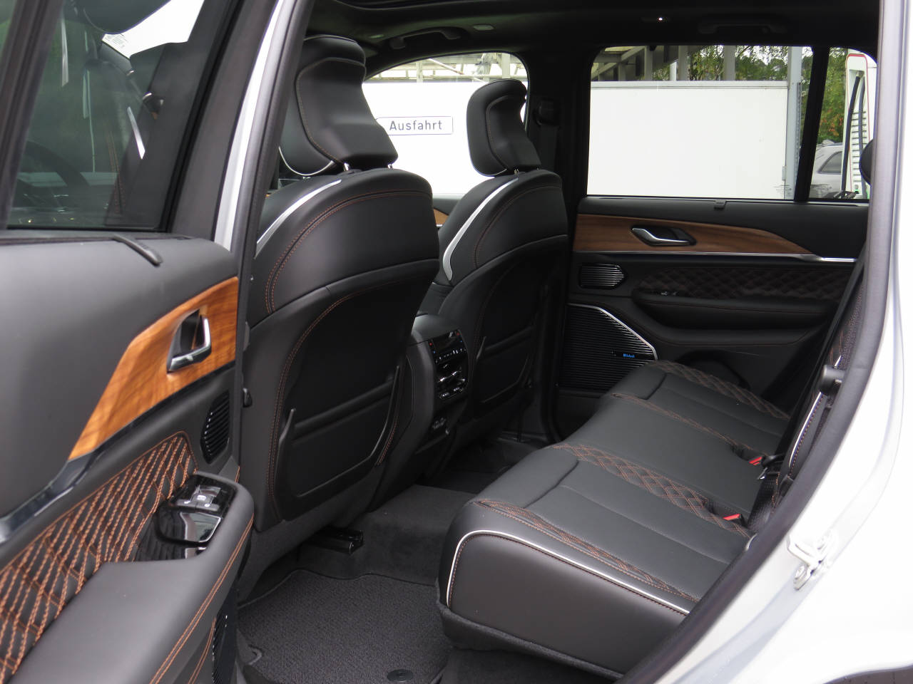 JEEP Grand Cherokee 2.0 Turbo Summit Reserve 4xe-image-12