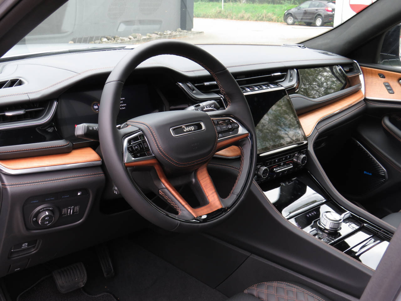 JEEP Grand Cherokee 2.0 Turbo Summit Reserve 4xe-image-6