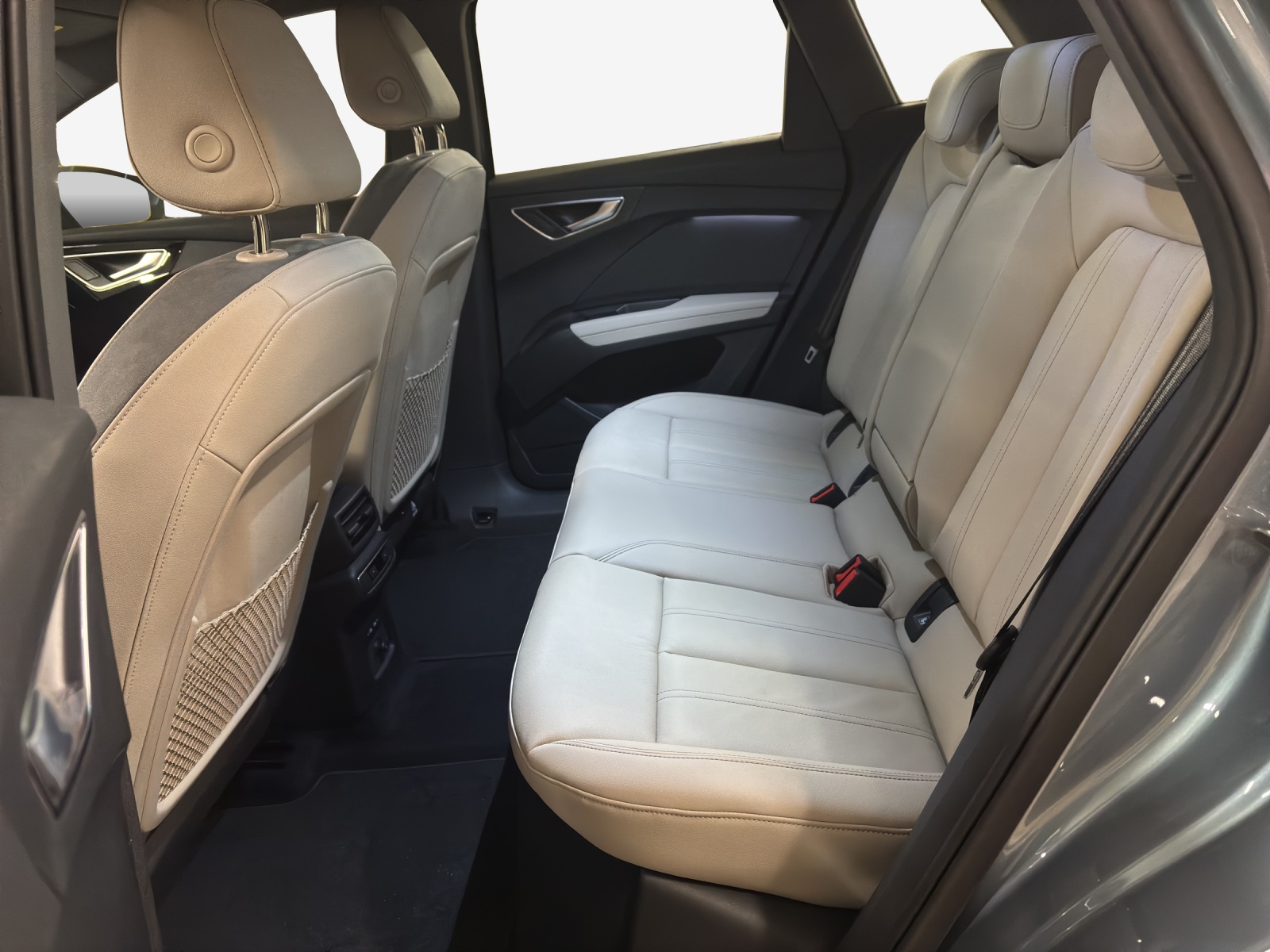AUDI Q4 e-tron 45-image-12