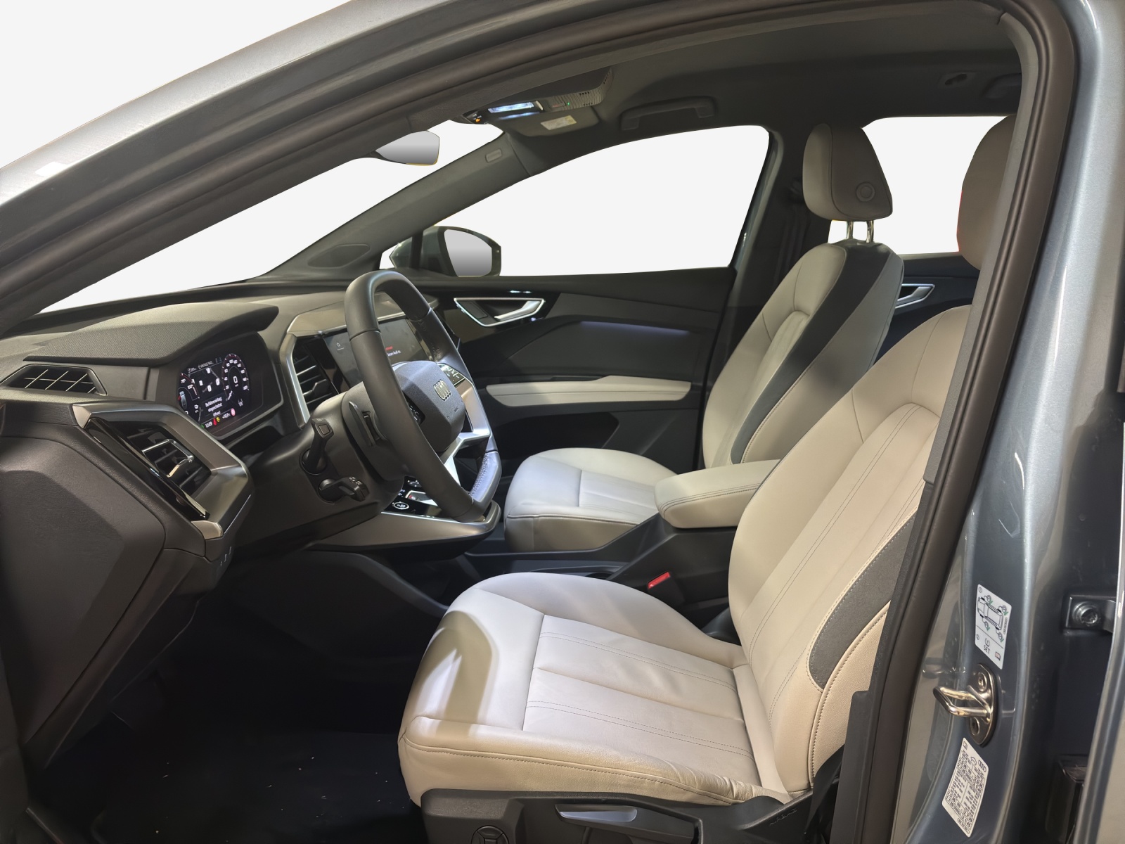 AUDI Q4 e-tron 45-image-8