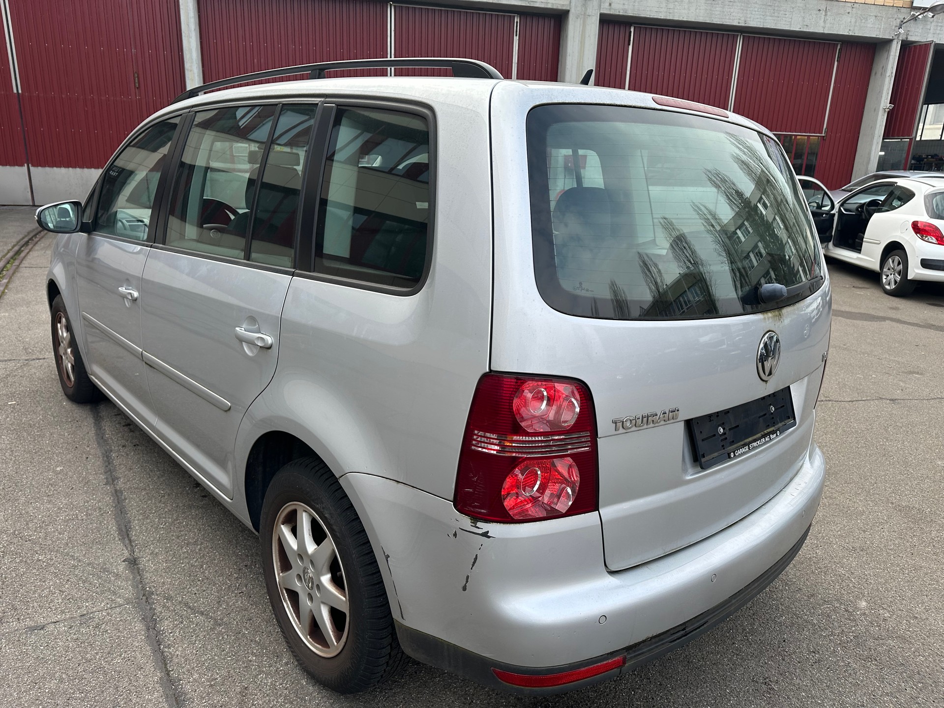 VW Touran 1.4 TSI Highline DSG-image-7