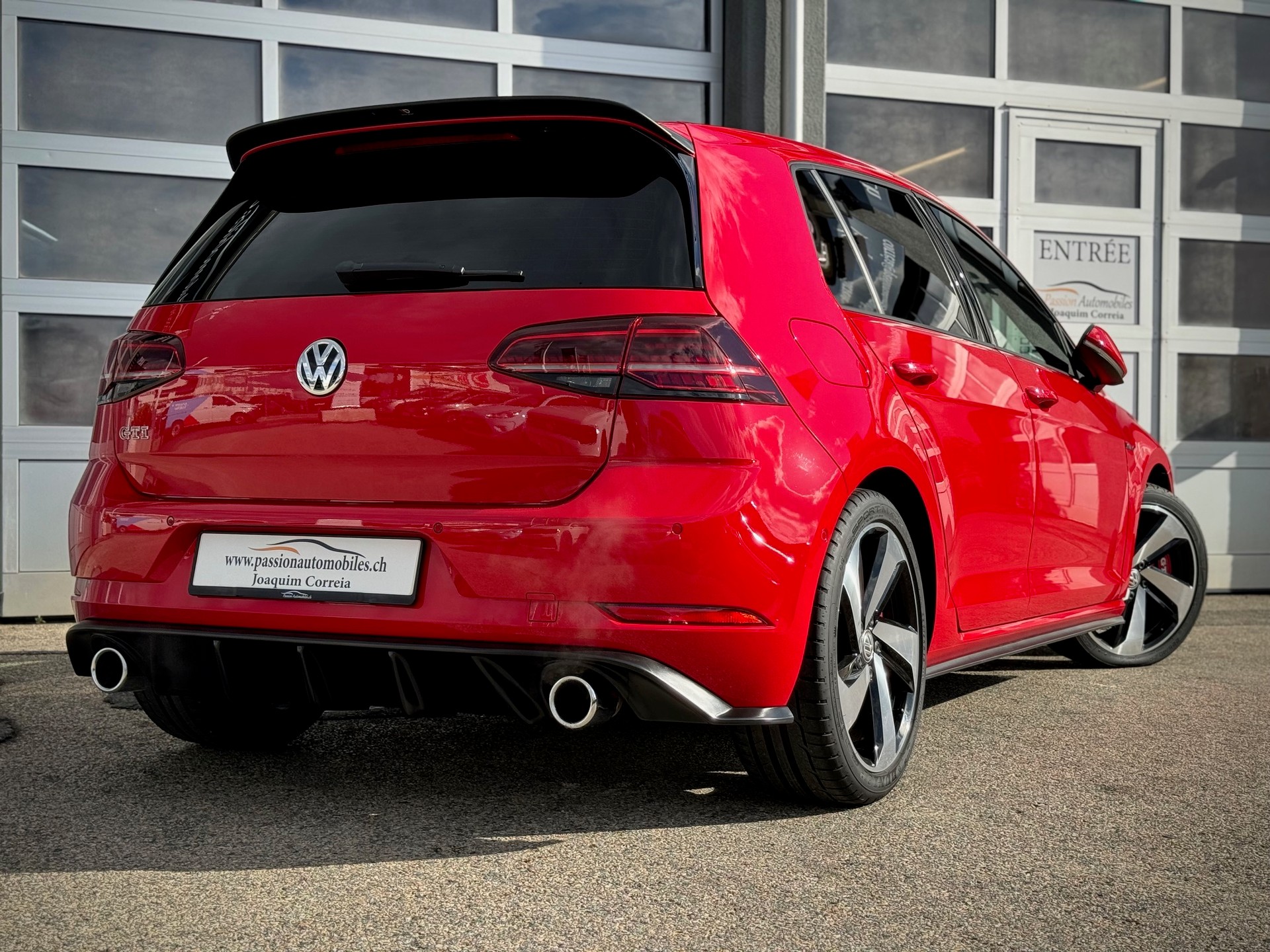 VW Golf 2.0 TSI GTI Performance DSG - Véhicule Suisse (CH)-image-1
