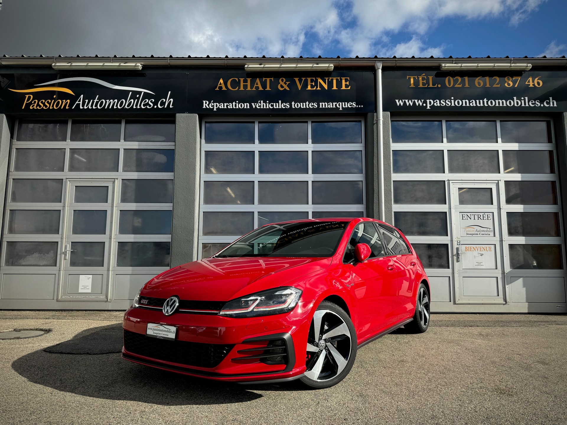 VW Golf 2.0 TSI GTI Performance DSG - Véhicule Suisse (CH)-image-15