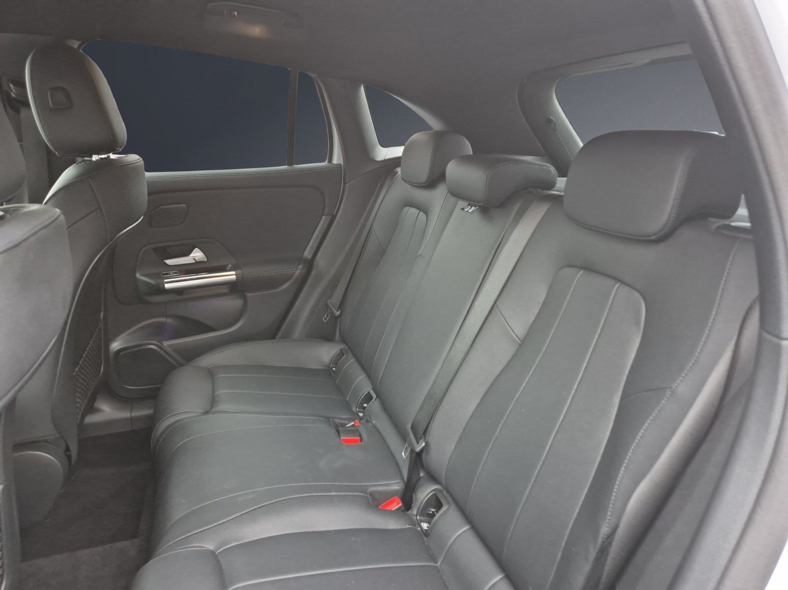 Image MERCEDES-BENZ GLA-220 GLA 220d Progressive