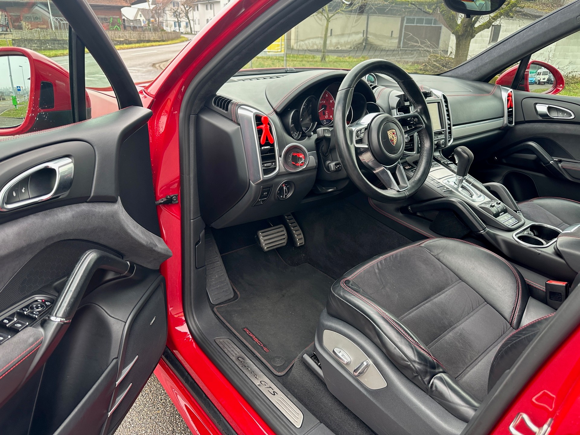 PORSCHE Cayenne GTS-image-7